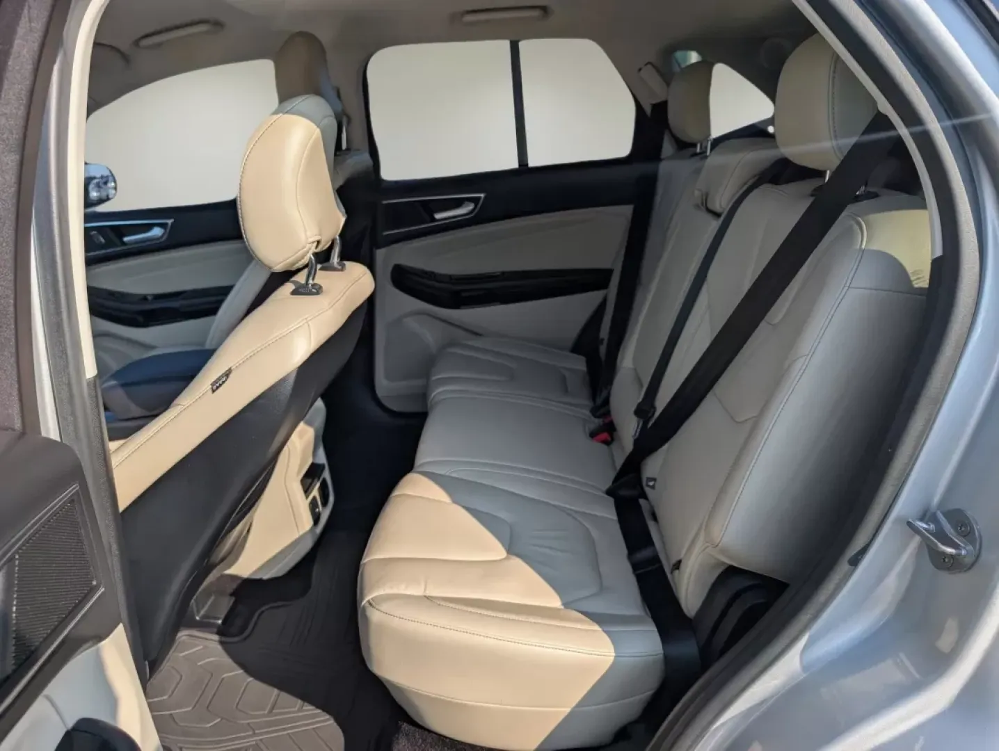 2016 Ford Edge Titanium (2FMPK3K8XGB) with an Other engine, located at 3959 U.S. 80 W, Phenix City, AL, 36870, (334) 297-4885, 32.469296, -85.135185 - **Discover the Ultimate Family Companion: 2016 Ford Edge Titanium SUV at Gils Auto, Phenix City**<br /> <br /> Are you searching for a versatile vehicle that effortlessly blends comfort with functionality? Look no further! Whether you're a growing family in need of spaciousness, a commuter looking f - Photo#10
