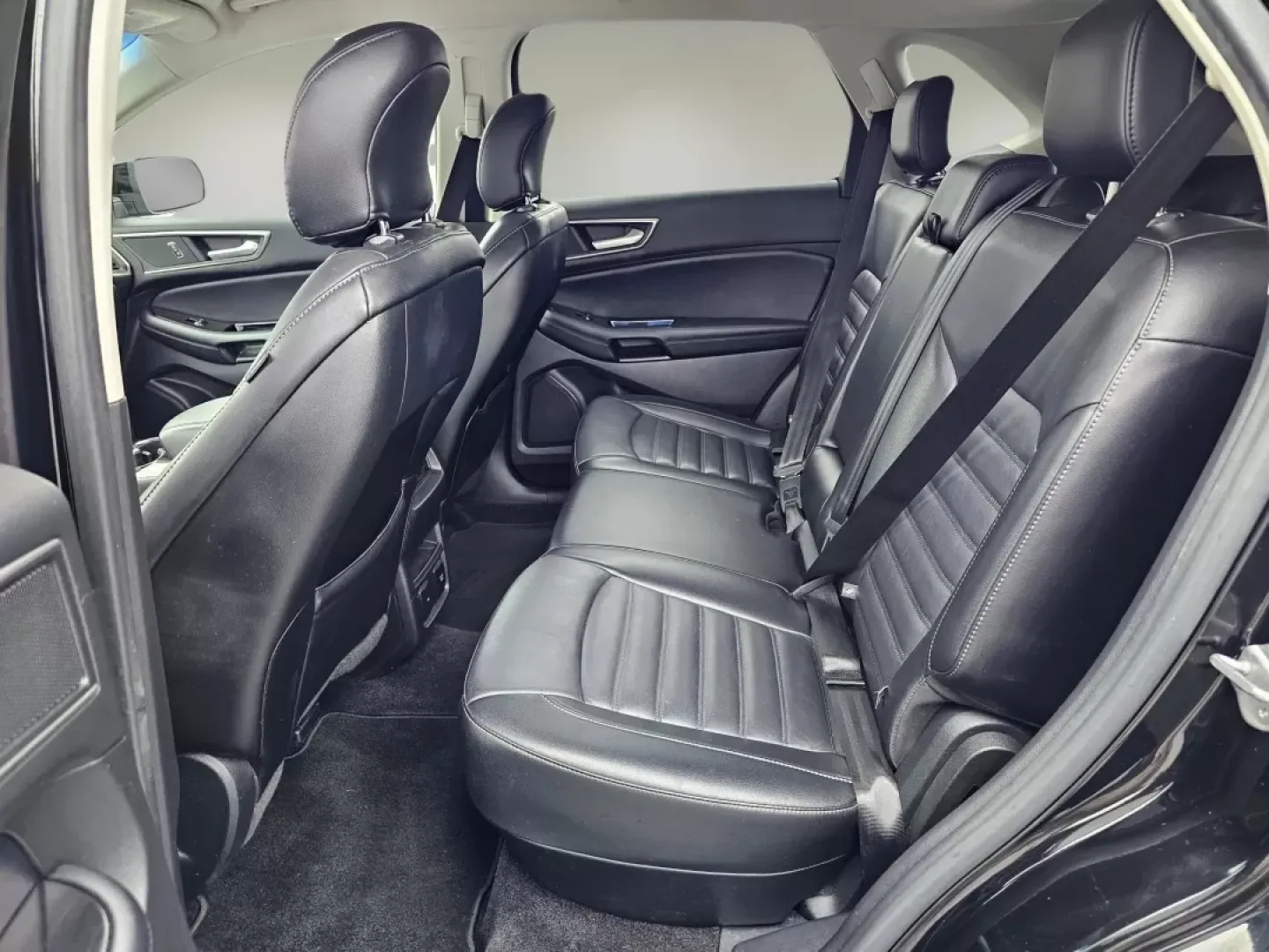 2016 Ford Edge SEL (2FMPK3J87GB) with an Other engine, located at 5115 14th Ave., Columbus, GA, 31904, (706) 323-0345, 32.511494, -84.971046 - **Discover Your Next Adventure with the 2016 Ford Edge SEL Perfect for Families and Commuters!**<br /> <br /> Are you in search of a versatile SUV that's ready to keep up with your busy lifestyle? Look no further than this stunning **2016 Ford Edge SEL** available at **Gils Auto - Columbus**. Locat - Photo#14