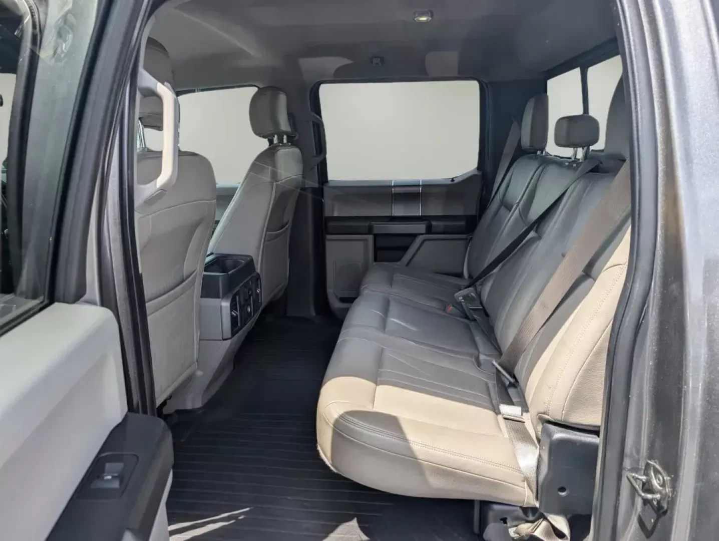 2016 Ford F-150 XLT (1FTEW1EG7GK) with an Other engine, located at 3959 U.S. 80 W, Phenix City, AL, 36870, (334) 297-4885, 32.469296, -85.135185 - ### Explore Adventure with the 2016 Ford F-150 XLT: Your Ultimate Pickup Companion!<br /> <br /> Are you ready to elevate your weekend getaways or daily commutes with unmatched power and comfort? Look no further than this robust 2016 Ford F-150 XLT, available now at Gils Auto in Columbus, GA. Perfec - Photo#11