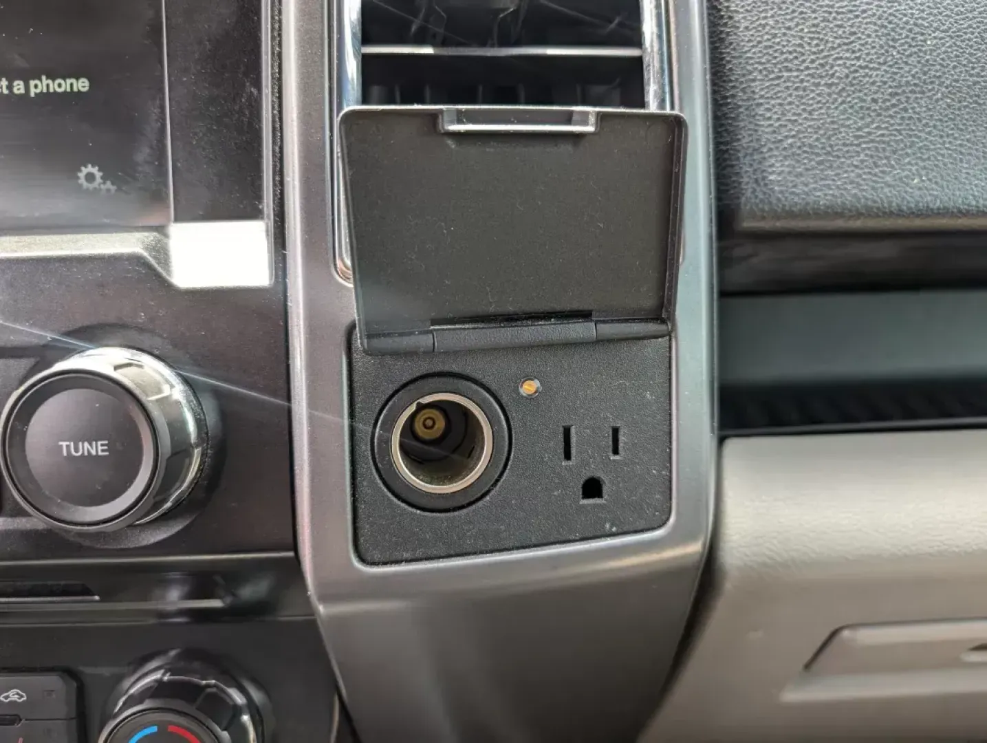 2016 Ford F-150 XLT (1FTEW1EG7GK) with an Other engine, located at 3959 U.S. 80 W, Phenix City, AL, 36870, (334) 297-4885, 32.469296, -85.135185 - ### Explore Adventure with the 2016 Ford F-150 XLT: Your Ultimate Pickup Companion!<br /> <br /> Are you ready to elevate your weekend getaways or daily commutes with unmatched power and comfort? Look no further than this robust 2016 Ford F-150 XLT, available now at Gils Auto in Columbus, GA. Perfec - Photo#13