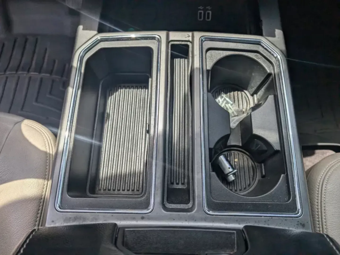 2016 Ford F-150 XLT (1FTEW1EG7GK) with an Other engine, located at 3959 U.S. 80 W, Phenix City, AL, 36870, (334) 297-4885, 32.469296, -85.135185 - ### Explore Adventure with the 2016 Ford F-150 XLT: Your Ultimate Pickup Companion!<br /> <br /> Are you ready to elevate your weekend getaways or daily commutes with unmatched power and comfort? Look no further than this robust 2016 Ford F-150 XLT, available now at Gils Auto in Columbus, GA. Perfec - Photo#14