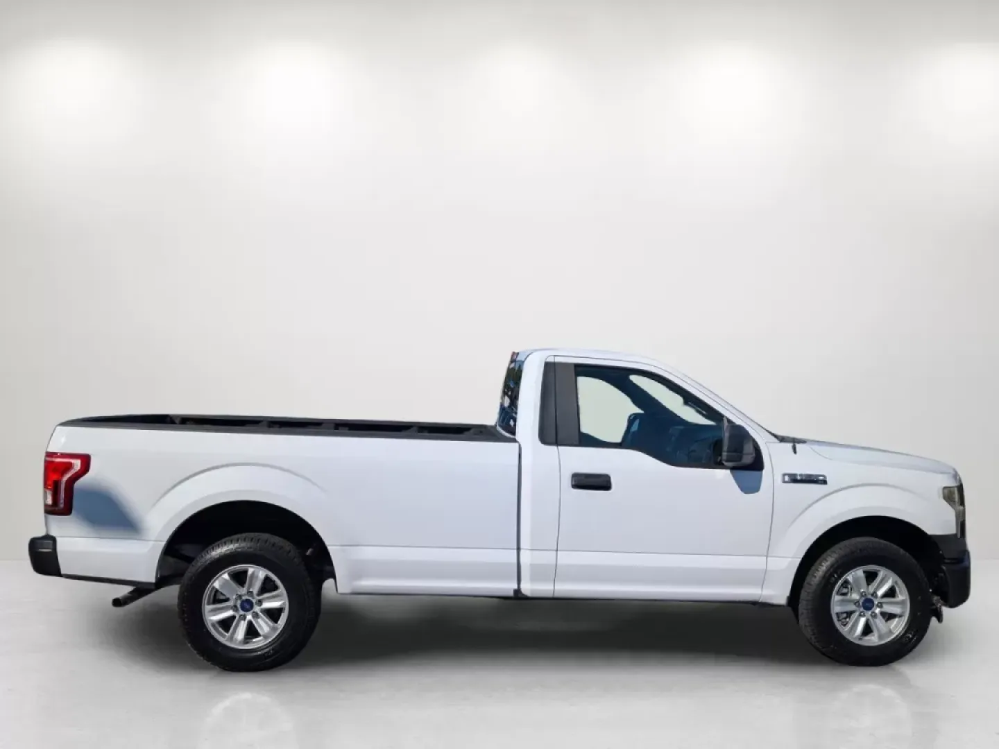 2016 Ford F-150 XL (1FTMF1C87GK) with an Other engine, located at 3959 U.S. 80 W, Phenix City, AL, 36870, (334) 297-4885, 32.469296, -85.135185 - **Unleash Your Adventures with the 2016 Ford F-150: A Perfect Blend of Power and Practicality!**<br /> <br /> Are you ready to elevate your lifestyle? Whether you're a weekend warrior seeking thrilling outdoor escapades, a growing family in need of a dependable vehicle, or a budget-conscious buyer l - Photo#3