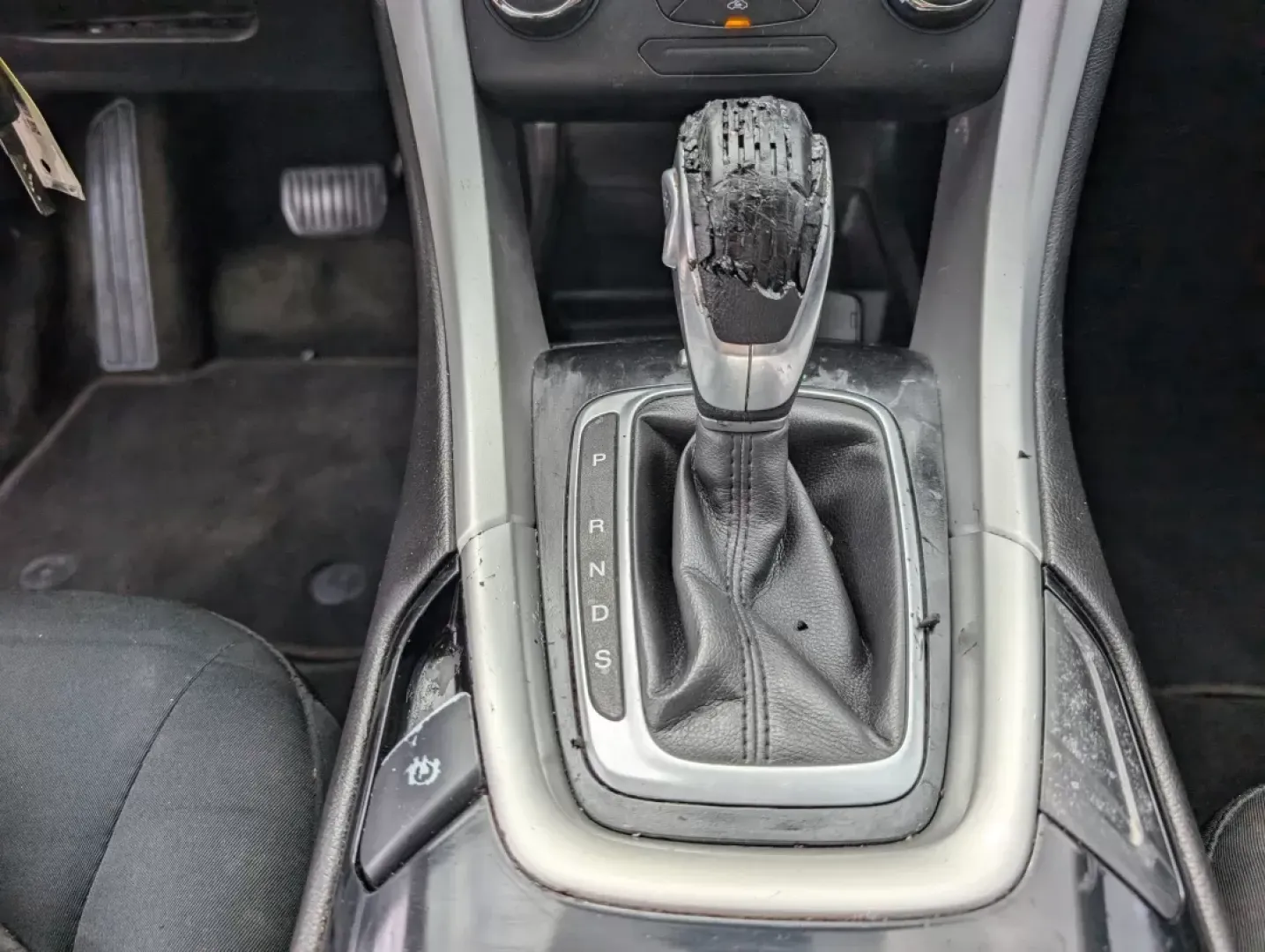 2016 Ford Fusion SE (3FA6P0H77GR) with an Other engine, located at 3959 U.S. 80 W, Phenix City, AL, 36870, (334) 297-4885, 32.469296, -85.135185 - **Discover the Perfect Blend of Comfort and Style with the 2016 Ford Fusion SE at Gils Auto - Phenix City!**<br /> <br /> Are you on the hunt for a sedan that seamlessly fits into your active lifestyle, whether it's commuting to work, running errands, or heading out for family adventures? Look no fu - Photo#13