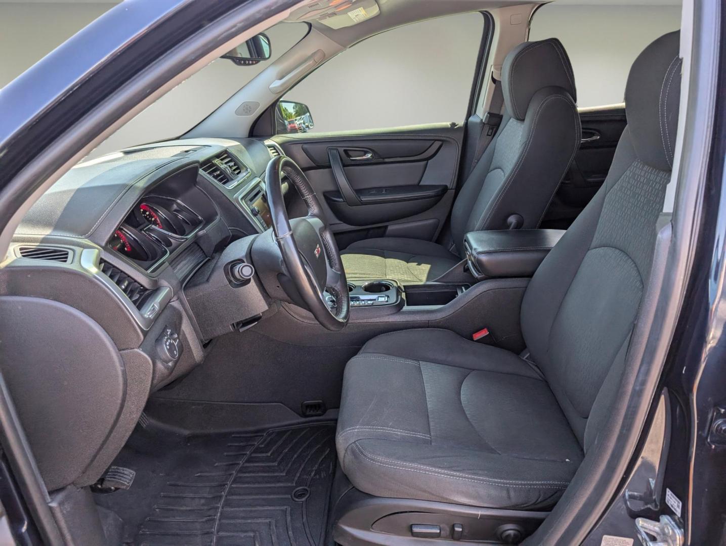 2016 /Ebony GMC Acadia SLE (1GKKVPKD6GJ) with an Gas V6 3.6L/217 engine, 6-Speed Automatic transmission, located at 5115 14th Ave., Columbus, GA, 31904, (706) 323-0345, 32.511494, -84.971046 - 2016 GMC Acadia SLE - Photo#9