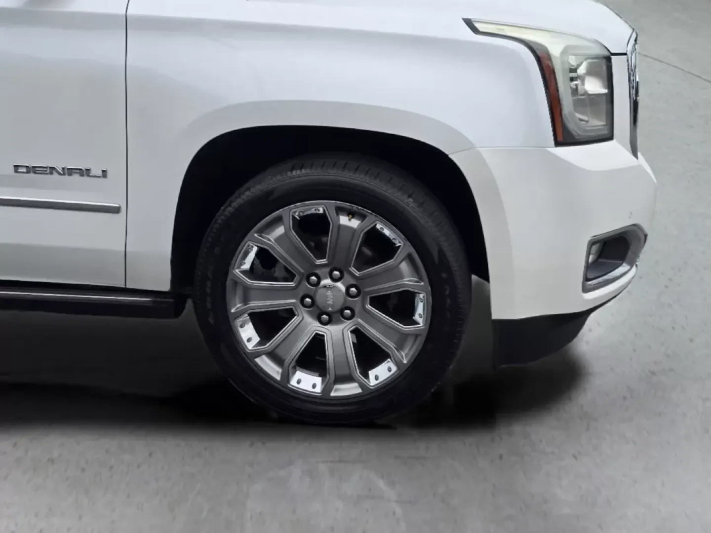 2016 /Cocoa/Dark Atmosphere GMC Yukon Denali (1GKS1CKJ9GR) with an Other engine, located at 5115 14th Ave., Columbus, GA, 31904, (706) 323-0345, 32.511494, -84.971046 - **Discover Unmatched Luxury and Versatility with This 2016 GMC Yukon Denali**<br /> <br /> Are you in the market for a luxurious SUV that combines power, style, and cutting-edge technology? Look no further than this stunning 2016 GMC Yukon Denali, available now at Gils Auto in Phenix City, AL. Wheth - Photo#7