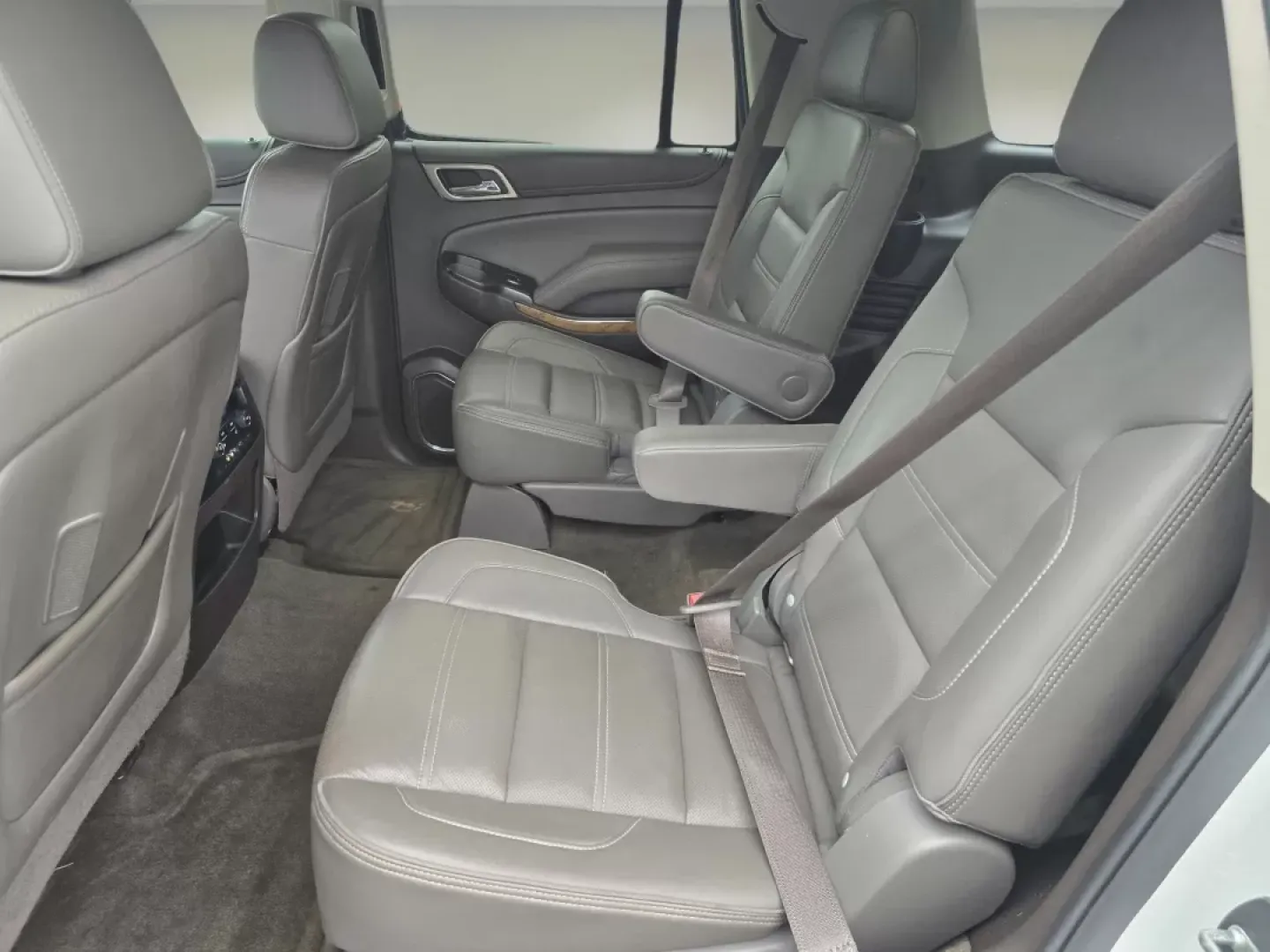 2016 /Cocoa/Dark Atmosphere GMC Yukon Denali (1GKS1CKJ9GR) with an Other engine, located at 5115 14th Ave., Columbus, GA, 31904, (706) 323-0345, 32.511494, -84.971046 - **Discover Unmatched Luxury and Versatility with This 2016 GMC Yukon Denali**<br /> <br /> Are you in the market for a luxurious SUV that combines power, style, and cutting-edge technology? Look no further than this stunning 2016 GMC Yukon Denali, available now at Gils Auto in Phenix City, AL. Wheth - Photo#13