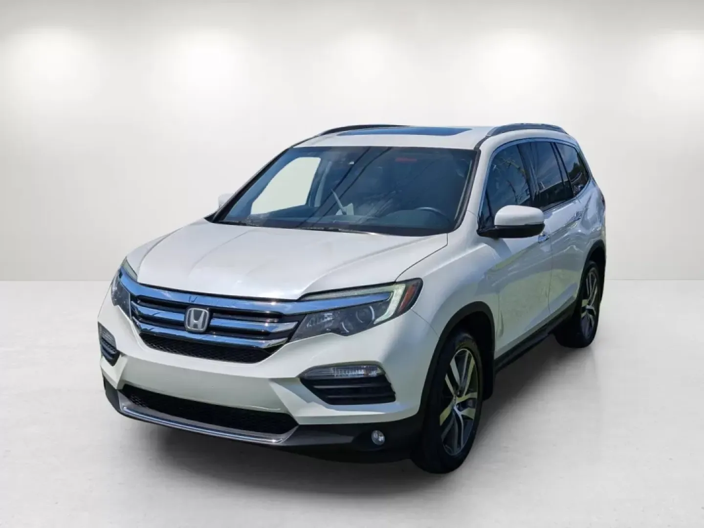 2016 Honda Pilot Elite (5FNYF6H07GB) with an Other engine, located at 5115 14th Ave., Columbus, GA, 31904, (706) 323-0345, 32.511494, -84.971046 - **Adventure Awaits with the 2016 Honda Pilot Elite - Perfect for Family Road Trips!**<br /> <br /> If you're searching for a reliable vehicle that combines comfort, style, and capability, look no further than the 2016 Honda Pilot Elite. This versatile SUV is designed for growing families and weekend - Photo#1