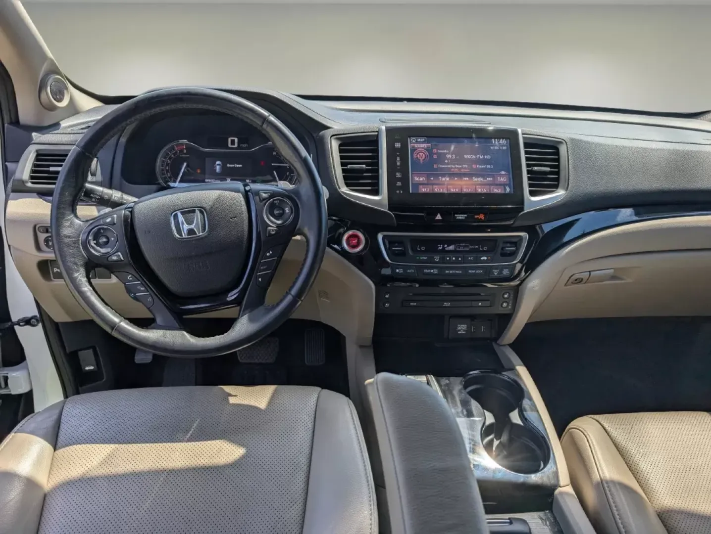 2016 Honda Pilot Elite (5FNYF6H07GB) with an Other engine, located at 5115 14th Ave., Columbus, GA, 31904, (706) 323-0345, 32.511494, -84.971046 - **Adventure Awaits with the 2016 Honda Pilot Elite - Perfect for Family Road Trips!**<br /> <br /> If you're searching for a reliable vehicle that combines comfort, style, and capability, look no further than the 2016 Honda Pilot Elite. This versatile SUV is designed for growing families and weekend - Photo#13