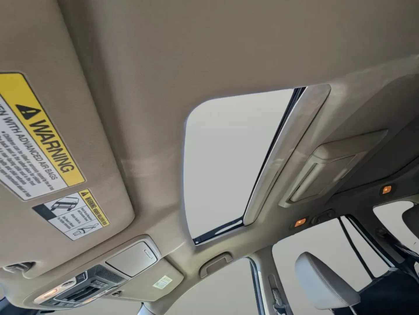 2016 Honda Pilot Elite (5FNYF6H07GB) with an Other engine, located at 7000 Northlake Connector, Columbus, GA, 31904, (706) 987-8085, 32.524975, -84.978134 - **Adventure Awaits with the 2016 Honda Pilot Elite - Perfect for Family Road Trips!**<br /> <br /> If you're searching for a reliable vehicle that combines comfort, style, and capability, look no further than the 2016 Honda Pilot Elite. This versatile SUV is designed for growing families and weekend - Photo#16