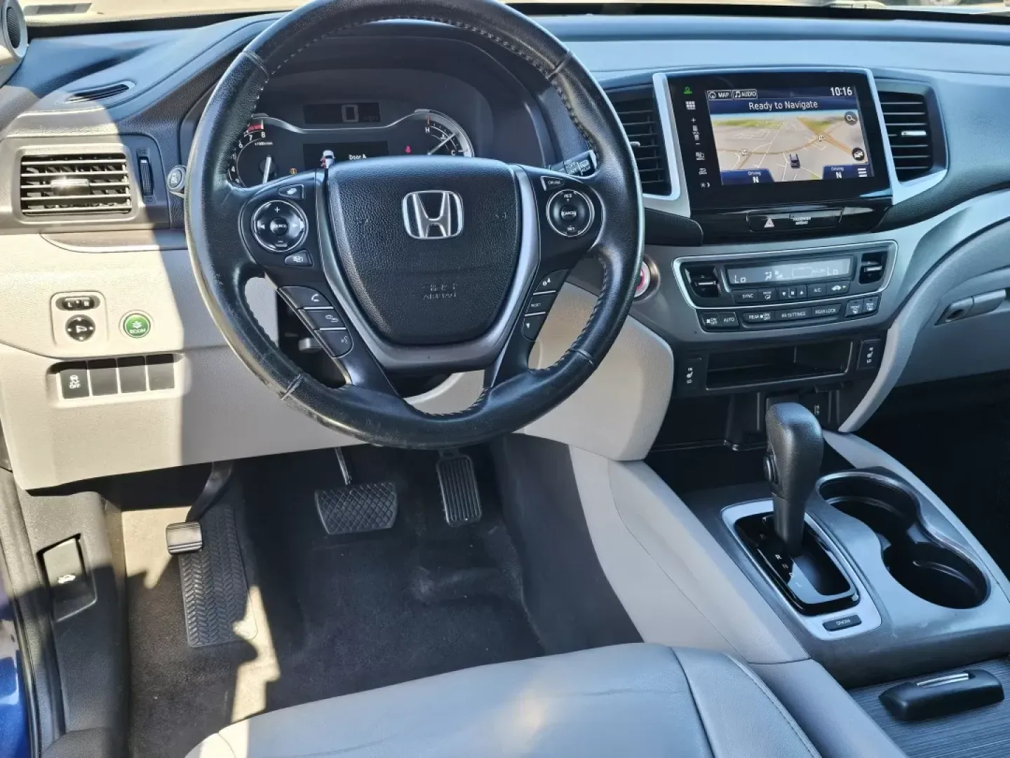 2016 Honda Pilot EX-L (5FNYF5H76GB) with an Other engine, located at 521 Old Farm Lane Rd, Prattville, AL, 36066, (334) 325-1505, 32.482460, -86.416367 - Are you ready to elevate your family's adventures in comfort and style? Look no further than this stunning 2016 Honda Pilot EX-L, available now at Gils Auto in Prattville, AL! With its spacious interior and advanced features, this SUV is perfect for growing families or anyone looking to tackle weeke - Photo#16