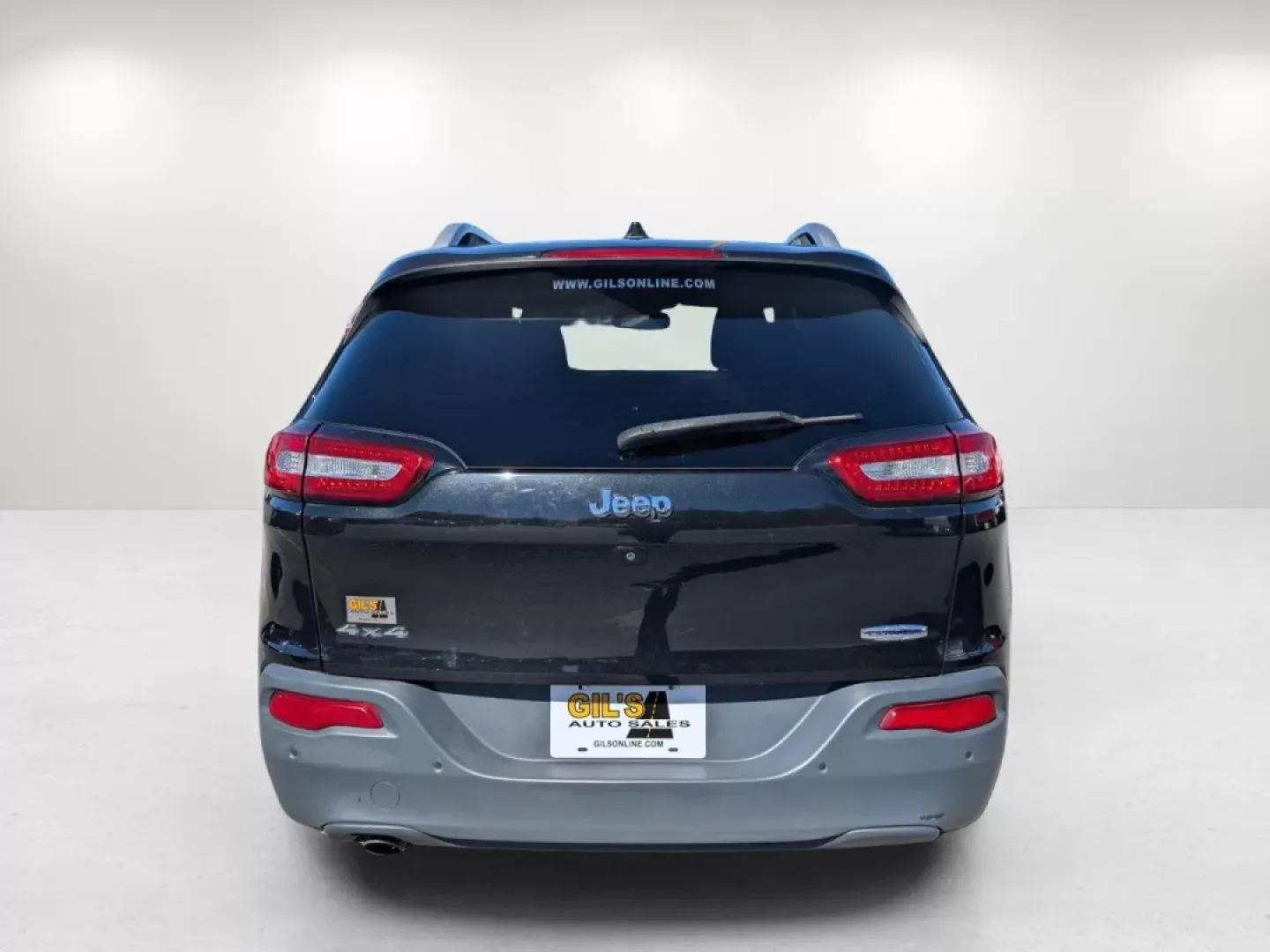 2016 /Black Jeep Cherokee Latitude (1C4PJMCB4GW) with an Other engine, located at 804 22nd Ave, Phenix City, AL, 36870, (334) 297-1860, 32.484749, -85.024475 - Experience the perfect blend of adventure and comfort with the 2016 Jeep Cherokee Latitude, designed for those who crave weekend getaways or daily commutes without compromise. Whether you're running errands around Phenix City or planning an exhilarating trip to nearby Lake Harding, this versatile cr - Photo#5