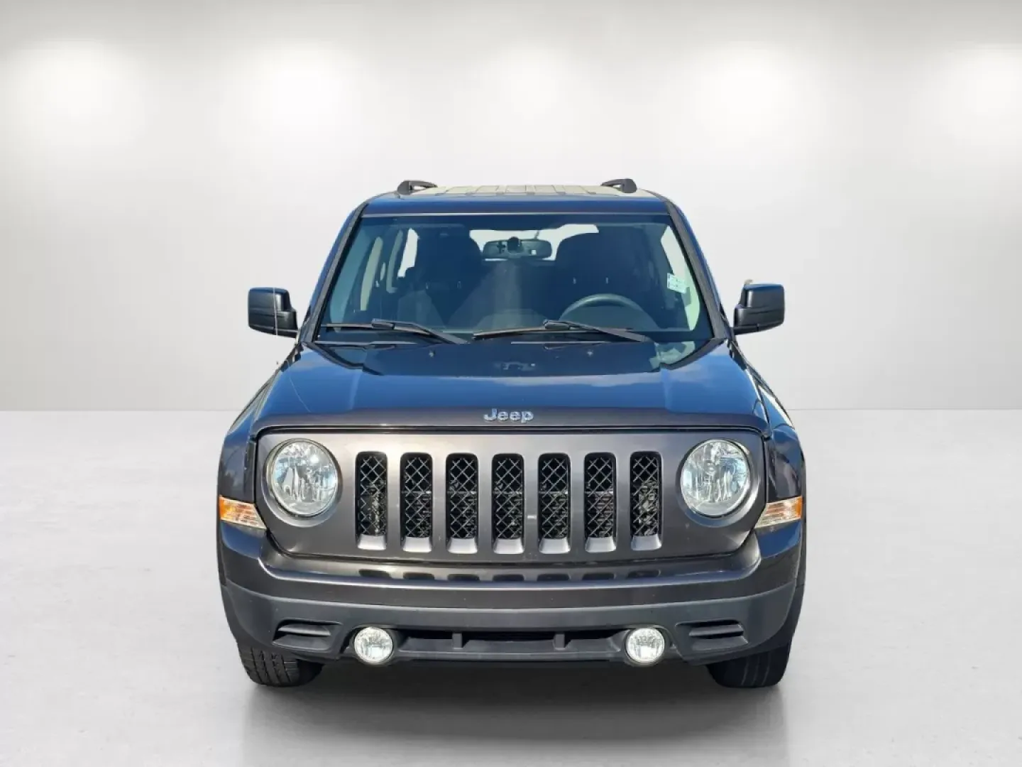 2016 /Dark Slate Gray Jeep Patriot Sport (1C4NJPBA2GD) with an Other engine, located at 804 22nd Ave, Phenix City, AL, 36870, (334) 297-1860, 32.484749, -85.024475 - Elevate your adventures with the unbeatable 2016 Jeep Patriot Sport, now available at Gils Auto in Phenix City, Alabama! This versatile SUV is perfect for weekend getaways, family road trips, or navigating your daily commute with ease. With its spacious interior and rugged build, the Jeep Patriot is - Photo#1