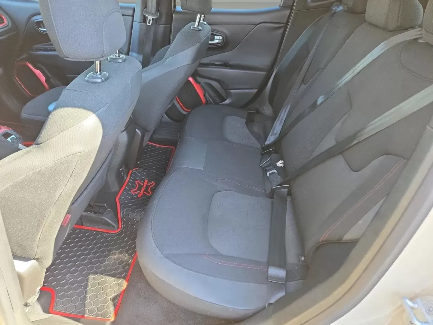 2016 /Black Jeep Renegade Trailhawk (ZACCJBCT2GP) with an Other engine, located at 521 Old Farm Lane Rd, Prattville, AL, 36066, (334) 325-1505, 32.482460, -86.416367 - **Discover the Perfect Adventure Companion: 2016 Jeep Renegade Trailhawk at Gils Auto Prattville**<br /> <br /> Are you ready for your next adventure? The 2016 Jeep Renegade Trailhawk is more than just a vehicle; it's a lifestyle choice designed for those who crave exploration and excitement. Wheth - Photo#3