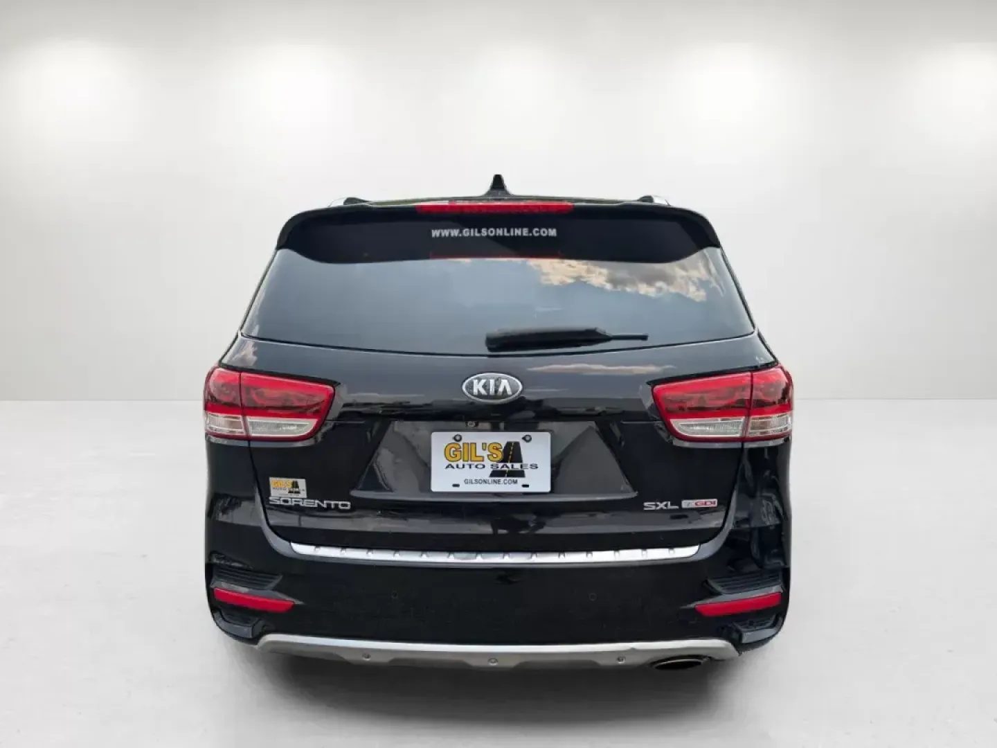 2016 /Satin Black Kia Sorento SXL (5XYPK4A18GG) with an Intercooled Turbo Regular Unleaded I-4 2.0 L/122 engine, 6-Speed Automatic w/OD transmission, located at 804 22nd Ave, Phenix City, AL, 36870, (334) 297-1860, 32.484749, -85.024475 - **Adventure Awaits with the 2016 Kia Sorento SXL - Your Perfect Family SUV!**<br /> <br /> Are you ready for your next family adventure or daily commute in a vehicle that combines style, comfort, and technology? The 2016 Kia Sorento SXL is designed to elevate your driving experience, making it the i - Photo#5