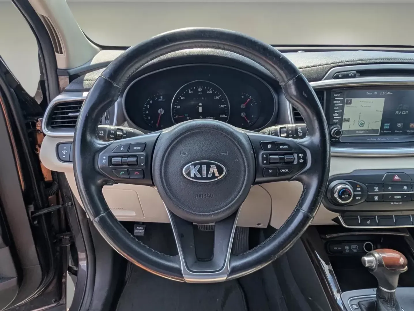 2016 /Stone Beige Kia Sorento EX (5XYPH4A10GG) with an Other engine, located at 521 Old Farm Lane Rd, Prattville, AL, 36066, (334) 325-1505, 32.482460, -86.416367 - Are you ready to elevate your family adventures or daily commutes? Look no further than this stunning 2016 Kia Sorento EX, available now at Gils Auto in Phenix City, AL! With ample space, modern technology, and robust safety features, this stylish SUV is perfect for growing families, weekend explore - Photo#13