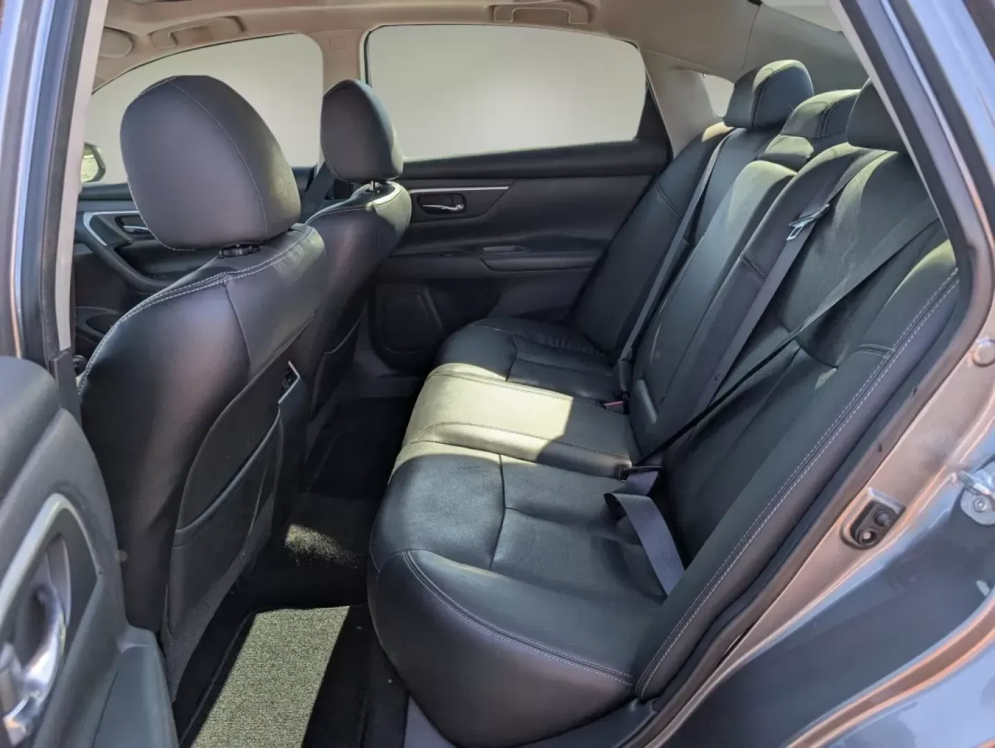 2016 Nissan Altima 3.5 SL (1N4BL3AP1GC) with an Other engine, located at 7000 Northlake Connector, Columbus, GA, 31904, (706) 987-8085, 32.524975, -84.978134 - **Experience Everyday Excellence with the 2016 Nissan Altima Your Ideal Sedan for Phenix City, AL!**<br /> <br /> Are you in the market for a dependable sedan that effortlessly blends comfort, style, and efficiency? Look no further than this stunning 2016 Nissan Altima, available now at Gils Auto, - Photo#10