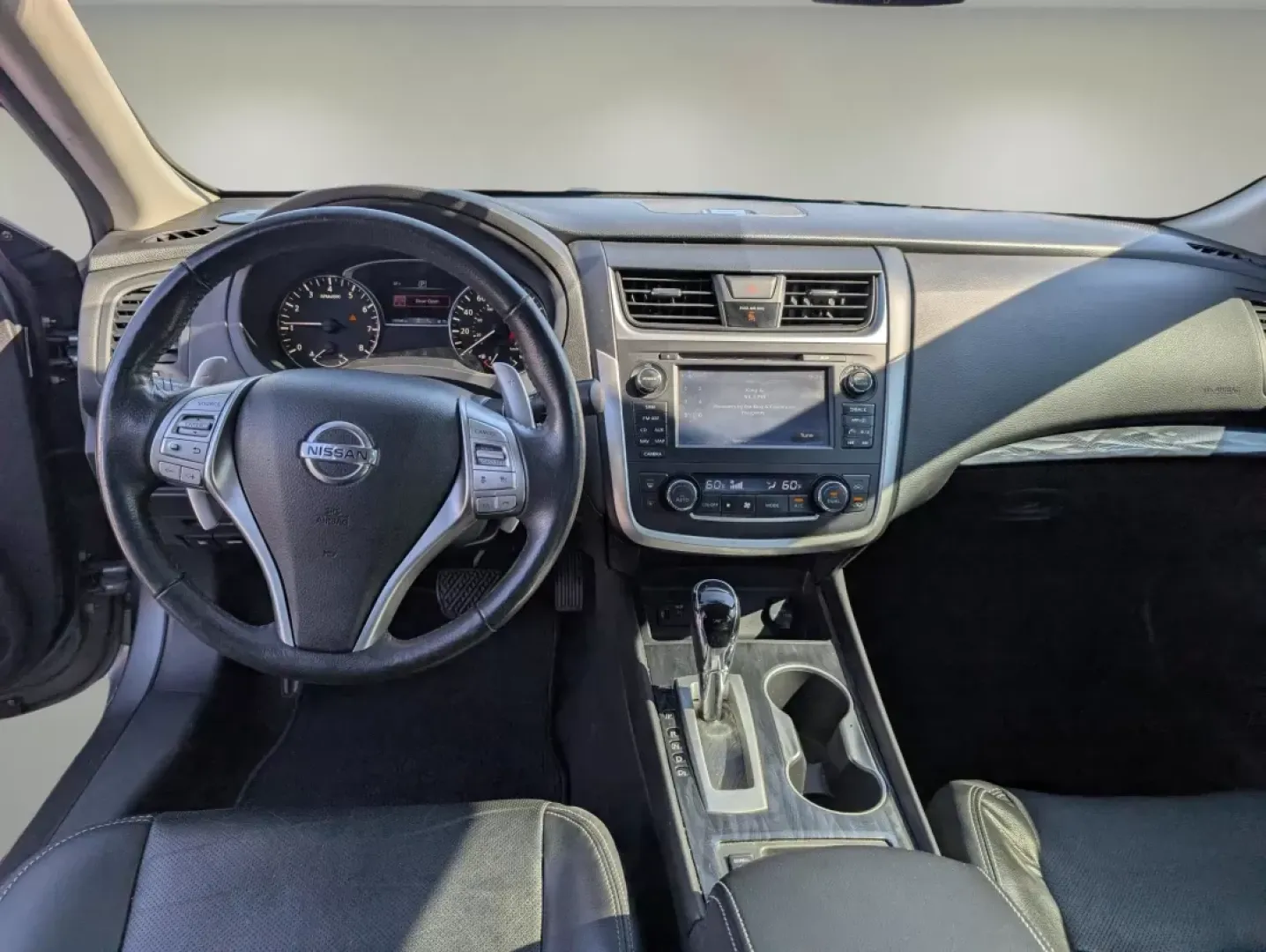 2016 Nissan Altima 3.5 SL (1N4BL3AP1GC) with an Other engine, located at 7000 Northlake Connector, Columbus, GA, 31904, (706) 987-8085, 32.524975, -84.978134 - **Experience Everyday Excellence with the 2016 Nissan Altima Your Ideal Sedan for Phenix City, AL!**<br /> <br /> Are you in the market for a dependable sedan that effortlessly blends comfort, style, and efficiency? Look no further than this stunning 2016 Nissan Altima, available now at Gils Auto, - Photo#11