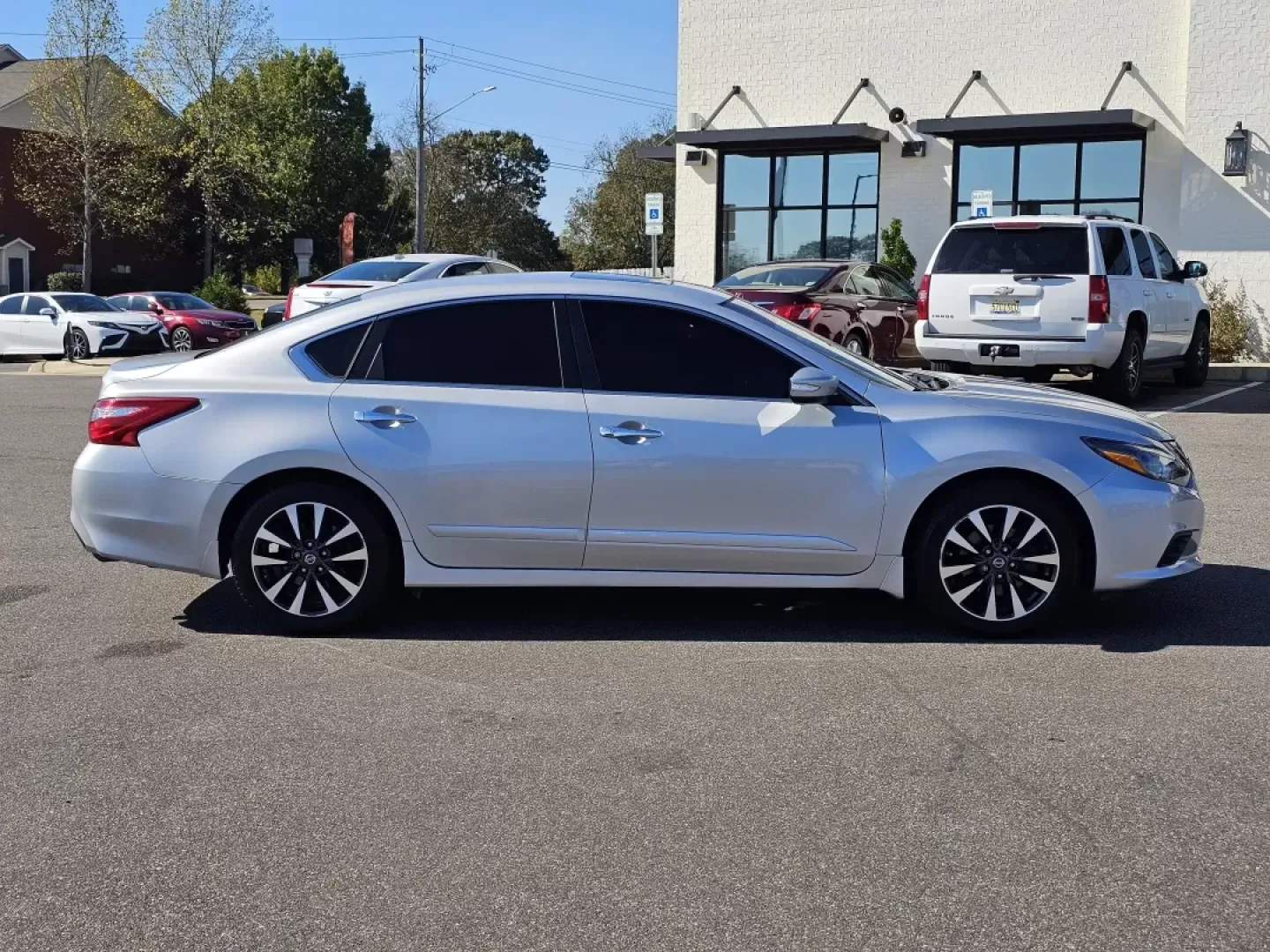 2016 /Charcoal Nissan Altima 2.5 SL (1N4AL3AP6GC) with an Other engine, located at 521 Old Farm Lane Rd, Prattville, AL, 36066, (334) 325-1505, 32.482460, -86.416367 - **Discover Your Next Adventure with the 2016 Nissan Altima 2.5 SL at Gils Auto - Prattville!**<br /> <br /> Are you searching for the perfect sedan to enhance your daily commute, weekend road trips, or family outings? Look no further! At Gils Auto, located at 521 Old Farm Lane Rd in Prattville, AL, - Photo#3