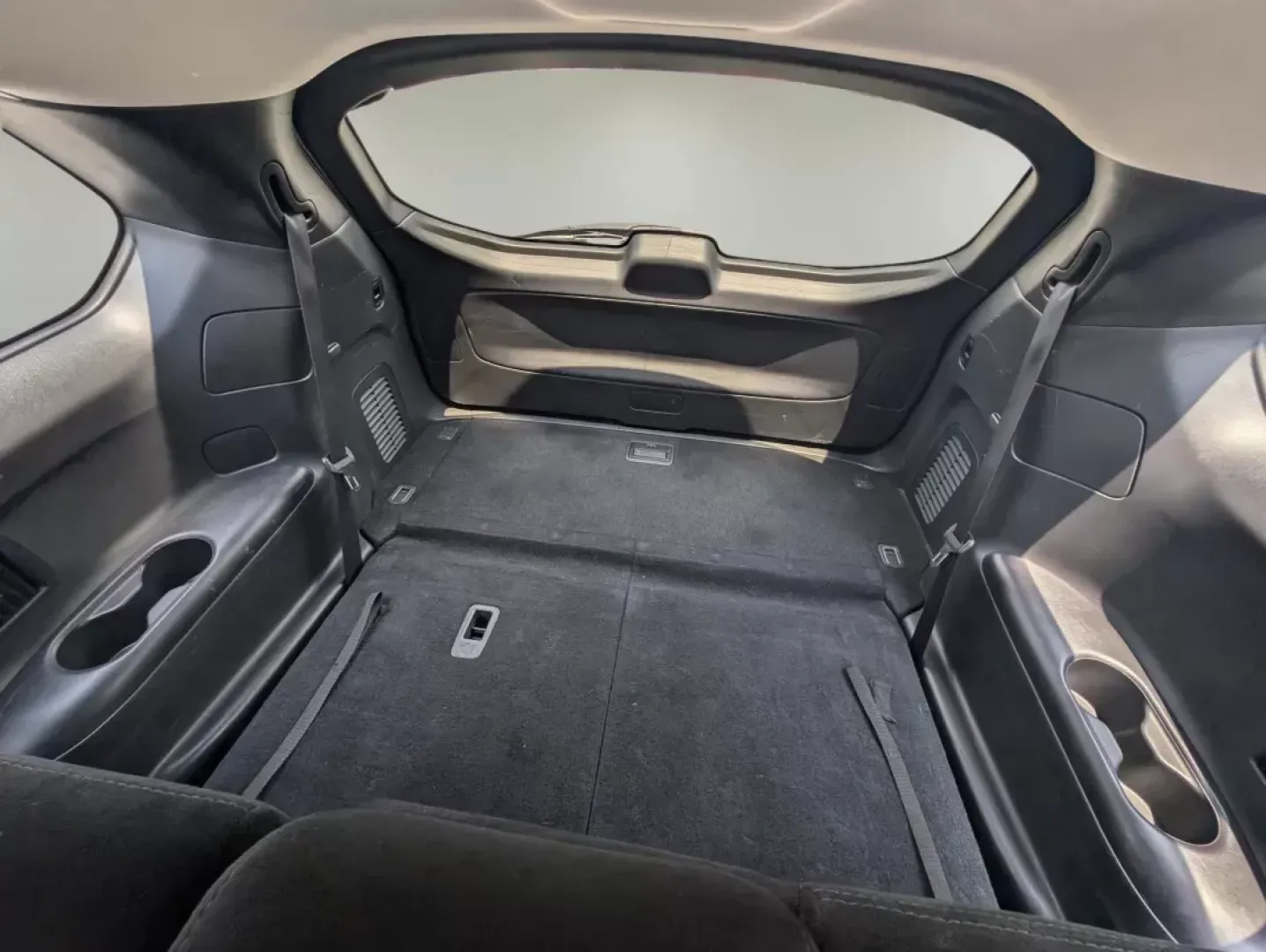 2016 Nissan Pathfinder SV (5N1AR2MN4GC) with an Regular Unleaded V-6 3.5 L/213 engine, 1-Speed CVT w/OD transmission, located at 804 22nd Ave, Phenix City, AL, 36870, (334) 297-1860, 32.484749, -85.024475 - **Discover Your Perfect Adventure Companion: 2016 Nissan Pathfinder SV at Gils Auto - Phenix City #2**<br /> <br /> Are you ready to elevate your family's adventures or simplify your daily commute? The 2016 Nissan Pathfinder SV, available at Gils Auto - Phenix City #2, is not just a vehicle; it's yo - Photo#11