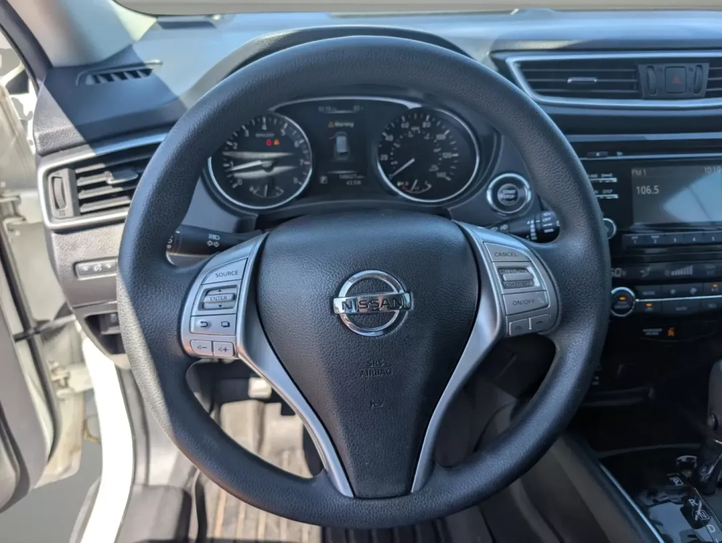 2016 /Charcoal Nissan Rogue SV (KNMAT2MV2GP) with an Other engine, located at 521 Old Farm Lane Rd, Prattville, AL, 36066, (334) 325-1505, 32.482460, -86.416367 - **Unleash Your Adventurous Spirit with the 2016 Nissan Rogue SV AWD at Gils Auto - Phenix City!**<br /> <br /> If you're looking for a versatile SUV that perfectly balances comfort and performance for your active lifestyle, the 2016 Nissan Rogue SV AWD is your ideal match! Whether you're navigating - Photo#15