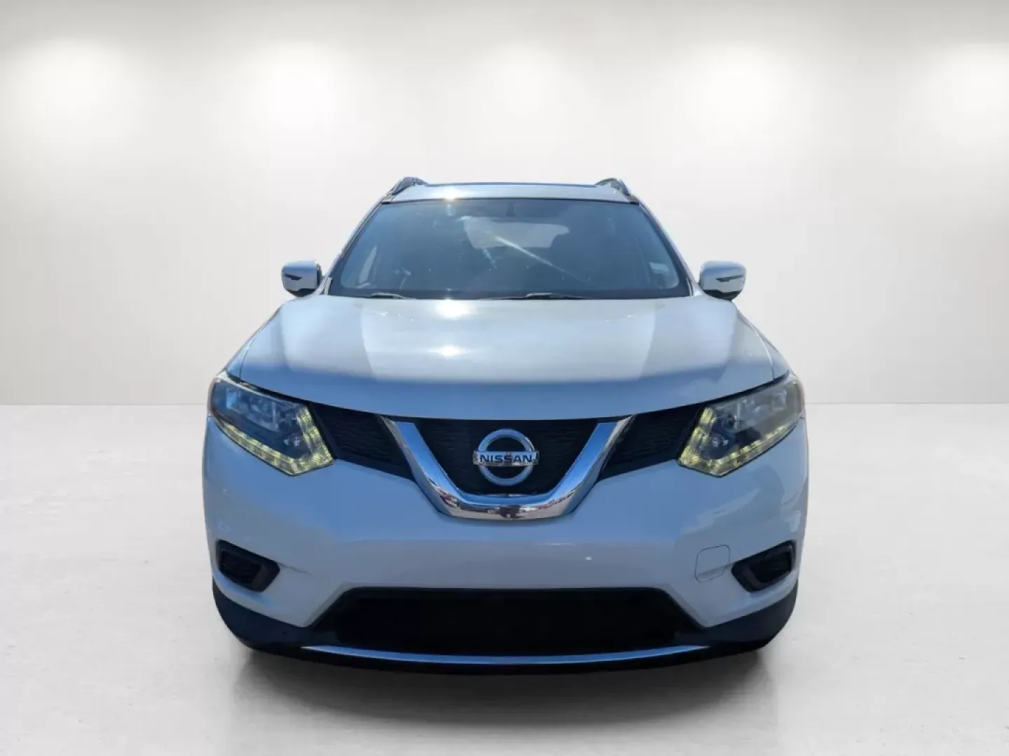 2016 /Almond Nissan Rogue SV (5N1AT2MT5GC) with an Other engine, located at 1430 Gateway Drive, Opelika, AL, 36801, (334) 239-0944, 32.637871, -85.409790 - Discover the ultimate blend of comfort, style, and reliability with this **2016 Nissan Rogue SV**, an ideal choice for families, daily commuters, or anyone seeking adventure on the go. This versatile SUV, available at **Gils Auto**, located at **3959 U.S. 80 W, Phenix City, AL 36870**, is designed t - Photo#1