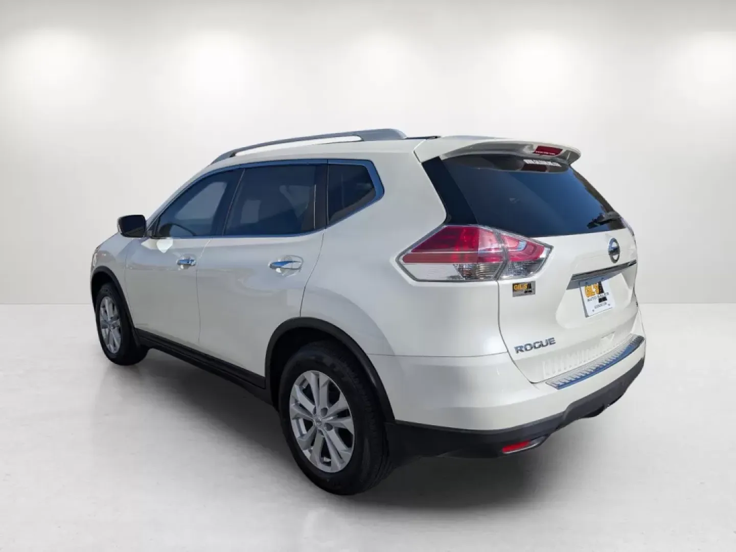 2016 /Almond Nissan Rogue SV (5N1AT2MT5GC) with an Other engine, located at 1430 Gateway Drive, Opelika, AL, 36801, (334) 239-0944, 32.637871, -85.409790 - Discover the ultimate blend of comfort, style, and reliability with this **2016 Nissan Rogue SV**, an ideal choice for families, daily commuters, or anyone seeking adventure on the go. This versatile SUV, available at **Gils Auto**, located at **3959 U.S. 80 W, Phenix City, AL 36870**, is designed t - Photo#6