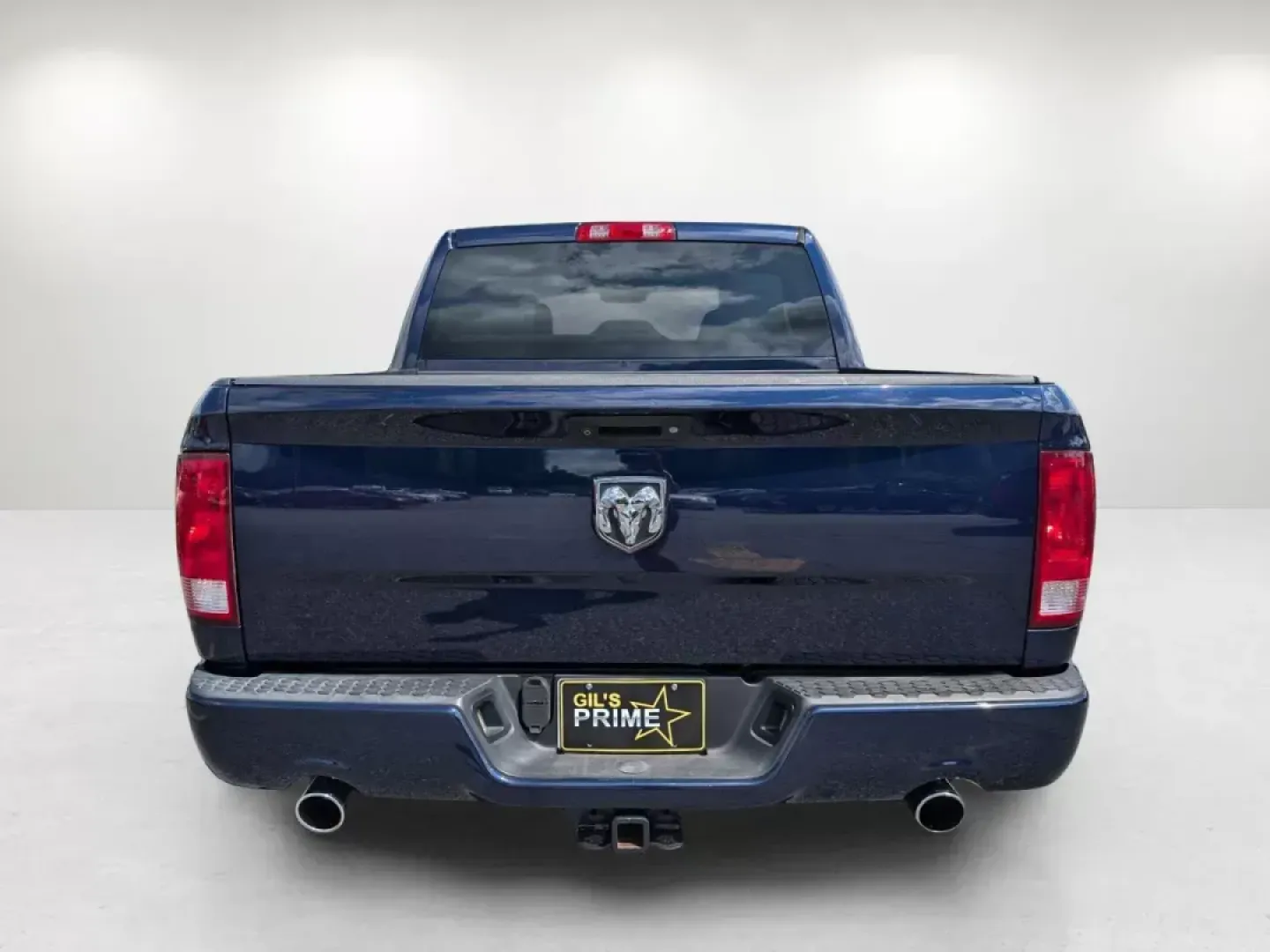 2016 /Diesel Gray/Black Ram 1500 Express (3C6RR6KT1GG) with an Regular Unleaded V-8 5.7 L/345 engine, 8-Speed Automatic w/OD transmission, located at 5115 14th Ave., Columbus, GA, 31904, (706) 323-0345, 32.511494, -84.971046 - **Get Ready for Adventure with This 2016 Ram 1500 Express!**<br /> <br /> Are you looking to elevate your lifestyle with a reliable truck that can handle both work and play? Whether you're a weekend warrior seeking adventure or a growing family in need of extra space, the 2016 Ram 1500 Express is th - Photo#5