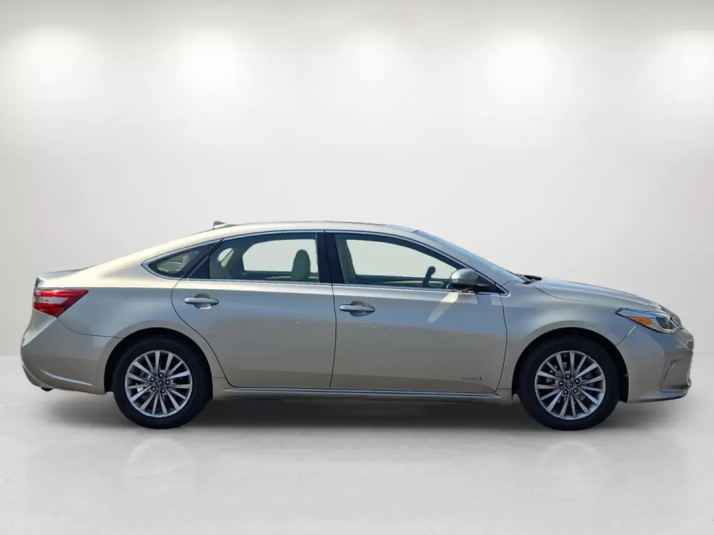 2016 Toyota Avalon Hybrid Limited (4T1BD1EBXGU) with an Other engine, located at 521 Old Farm Lane Rd, Prattville, AL, 36066, (334) 325-1505, 32.482460, -86.416367 - **Elevate Your Driving Experience with the 2016 Toyota Avalon Hybrid Perfect for Family Adventures and Daily Commuting!**<br /> <br /> Are you in search of a vehicle that seamlessly integrates luxury, efficiency, and practicality? Look no further than the 2016 Toyota Avalon Hybrid, now available at - Photo#4