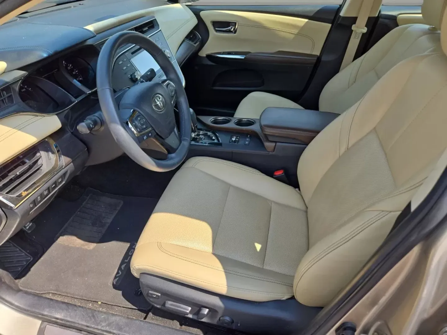 2016 Toyota Avalon Hybrid Limited (4T1BD1EBXGU) with an Other engine, located at 521 Old Farm Lane Rd, Prattville, AL, 36066, (334) 325-1505, 32.482460, -86.416367 - **Elevate Your Driving Experience with the 2016 Toyota Avalon Hybrid Perfect for Family Adventures and Daily Commuting!**<br /> <br /> Are you in search of a vehicle that seamlessly integrates luxury, efficiency, and practicality? Look no further than the 2016 Toyota Avalon Hybrid, now available at - Photo#11