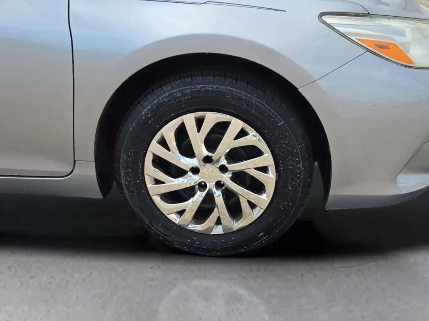 2016 Toyota Camry (4T4BF1FK0GR) with an Other engine, located at 521 Old Farm Lane Rd, Prattville, AL, 36066, (334) 325-1505, 32.482460, -86.416367 - **Discover Your Next Adventure with the 2016 Toyota Camry at Gils Auto - Prattville!**<br /> <br /> Are you in the market for a reliable, stylish sedan that seamlessly fits into your busy lifestyle? Look no further than this stunning 2016 Toyota Camry, now available at Gils Auto, located at 521 Old - Photo#3