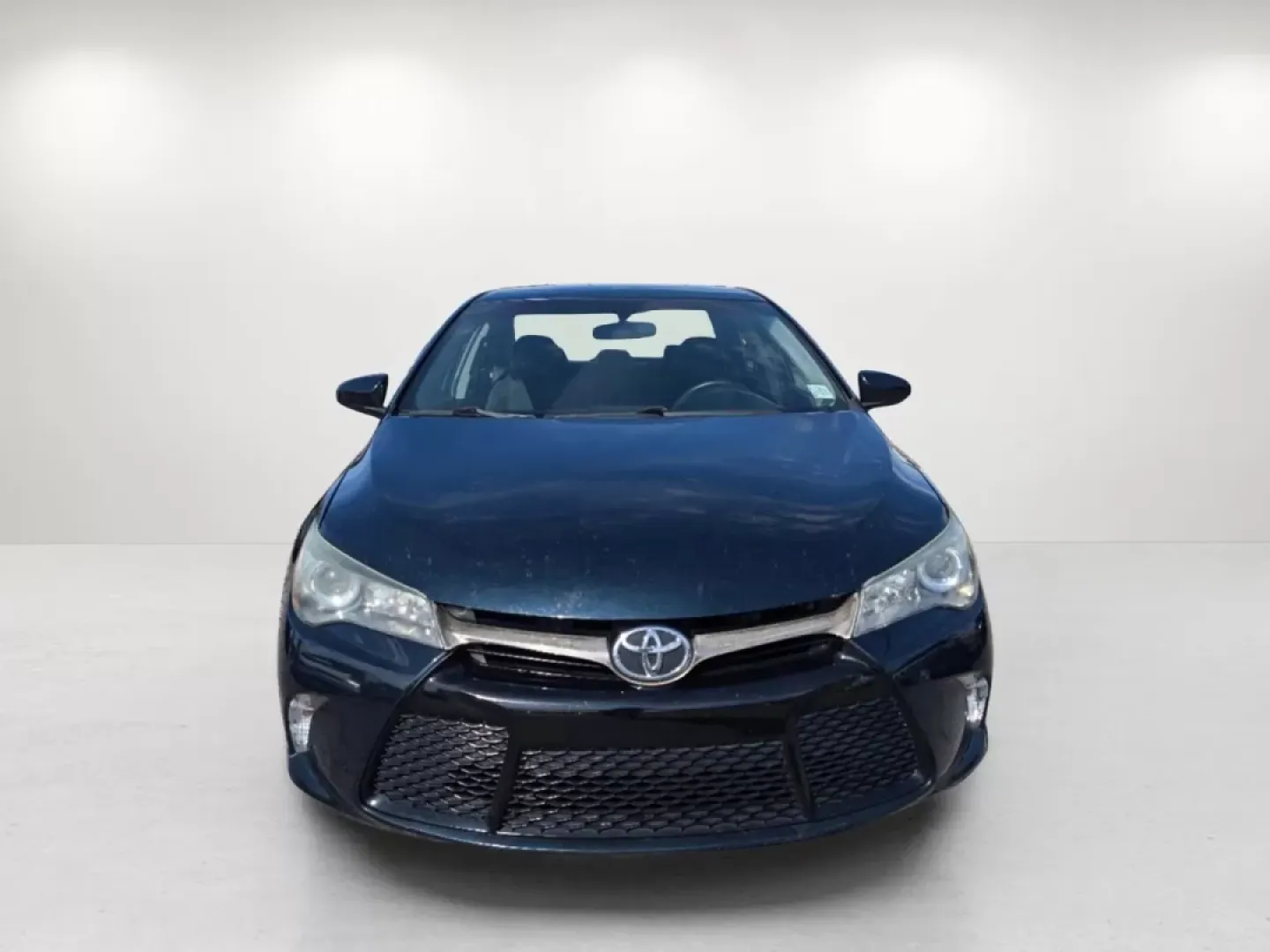 2016 Toyota Camry SE (4T1BF1FK7GU) with an Other engine, located at 804 22nd Ave, Phenix City, AL, 36870, (334) 297-1860, 32.484749, -85.024475 - ### Elevate Your Daily Commute with the 2016 Toyota Camry SE from Gils Auto!<br /> <br /> Are you ready to transform your daily commute or weekend outings? The 2016 Toyota Camry SE is the perfect blend of comfort, efficiency, and style, making it an ideal choice for budget-conscious buyers and growi - Photo#1