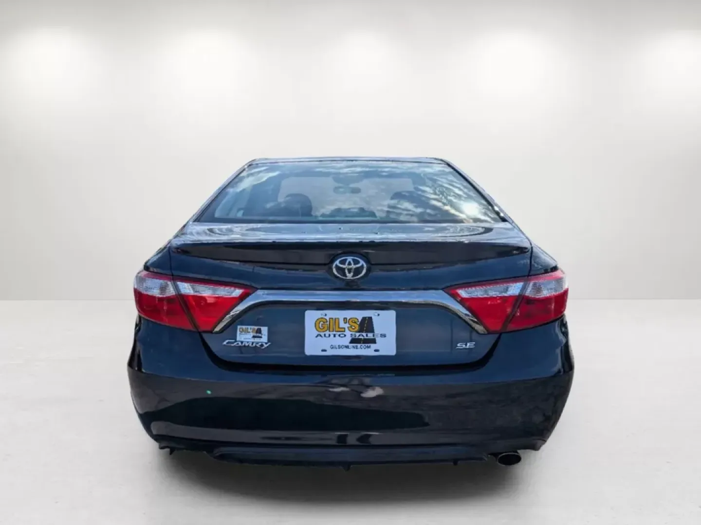2016 Toyota Camry SE (4T1BF1FK7GU) with an Other engine, located at 804 22nd Ave, Phenix City, AL, 36870, (334) 297-1860, 32.484749, -85.024475 - ### Elevate Your Daily Commute with the 2016 Toyota Camry SE from Gils Auto!<br /> <br /> Are you ready to transform your daily commute or weekend outings? The 2016 Toyota Camry SE is the perfect blend of comfort, efficiency, and style, making it an ideal choice for budget-conscious buyers and growi - Photo#5