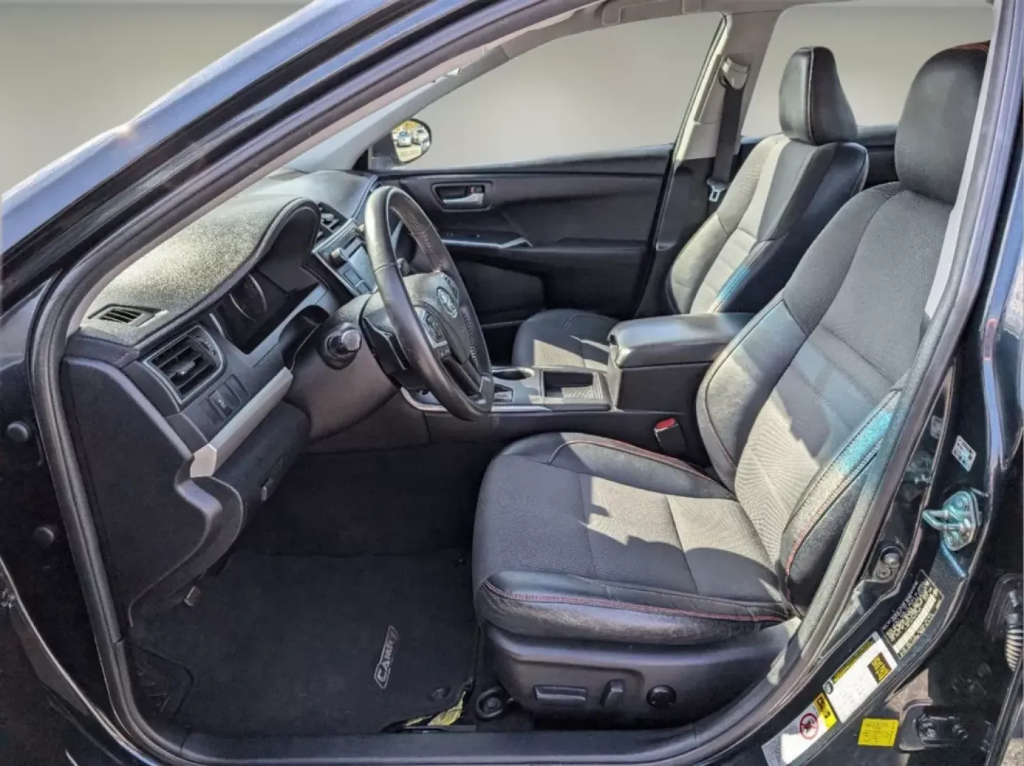 2016 Toyota Camry SE (4T1BF1FK7GU) with an Other engine, located at 804 22nd Ave, Phenix City, AL, 36870, (334) 297-1860, 32.484749, -85.024475 - ### Elevate Your Daily Commute with the 2016 Toyota Camry SE from Gils Auto!<br /> <br /> Are you ready to transform your daily commute or weekend outings? The 2016 Toyota Camry SE is the perfect blend of comfort, efficiency, and style, making it an ideal choice for budget-conscious buyers and growi - Photo#9