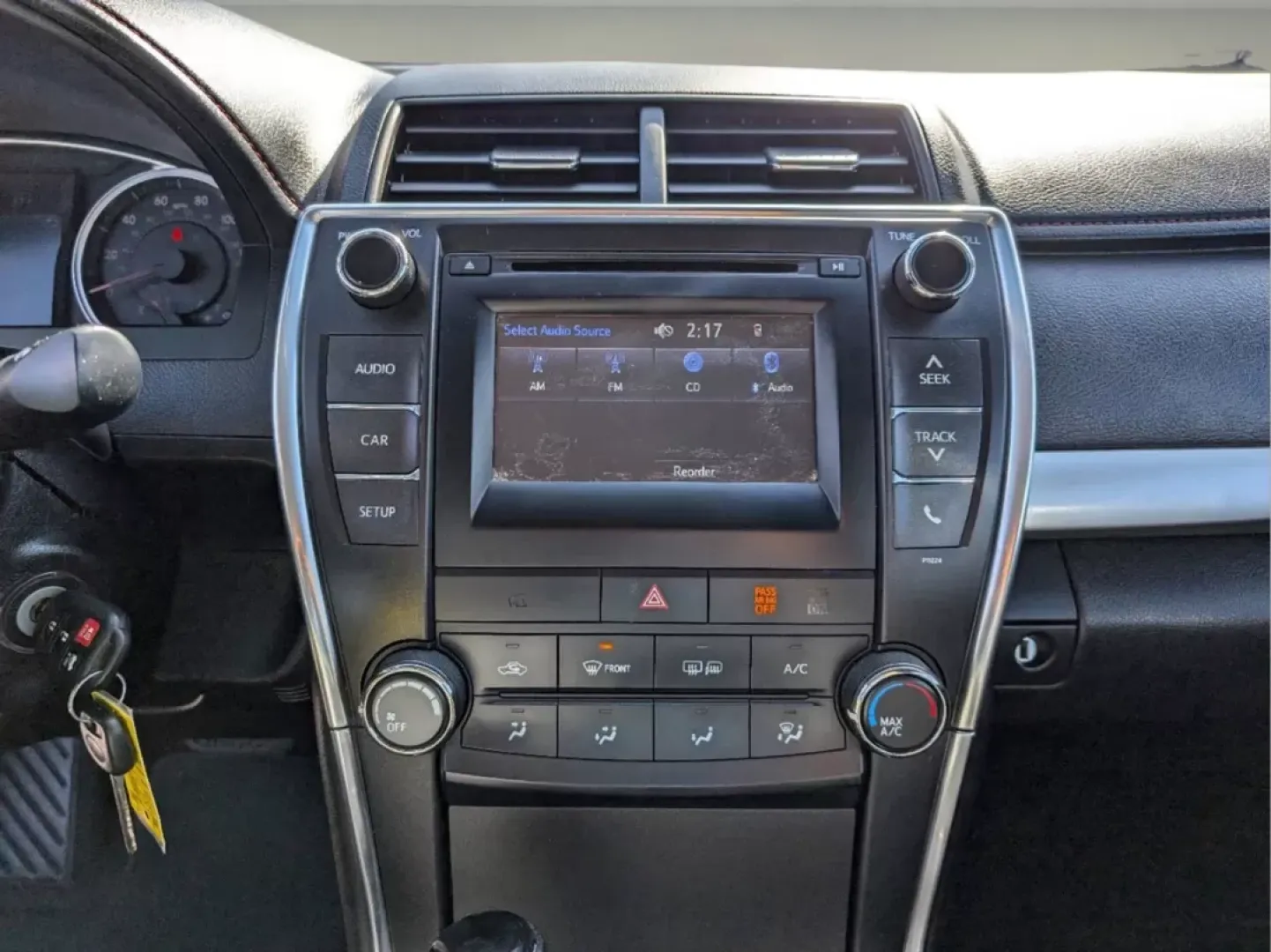 2016 Toyota Camry SE (4T1BF1FK7GU) with an Other engine, located at 804 22nd Ave, Phenix City, AL, 36870, (334) 297-1860, 32.484749, -85.024475 - ### Elevate Your Daily Commute with the 2016 Toyota Camry SE from Gils Auto!<br /> <br /> Are you ready to transform your daily commute or weekend outings? The 2016 Toyota Camry SE is the perfect blend of comfort, efficiency, and style, making it an ideal choice for budget-conscious buyers and growi - Photo#12