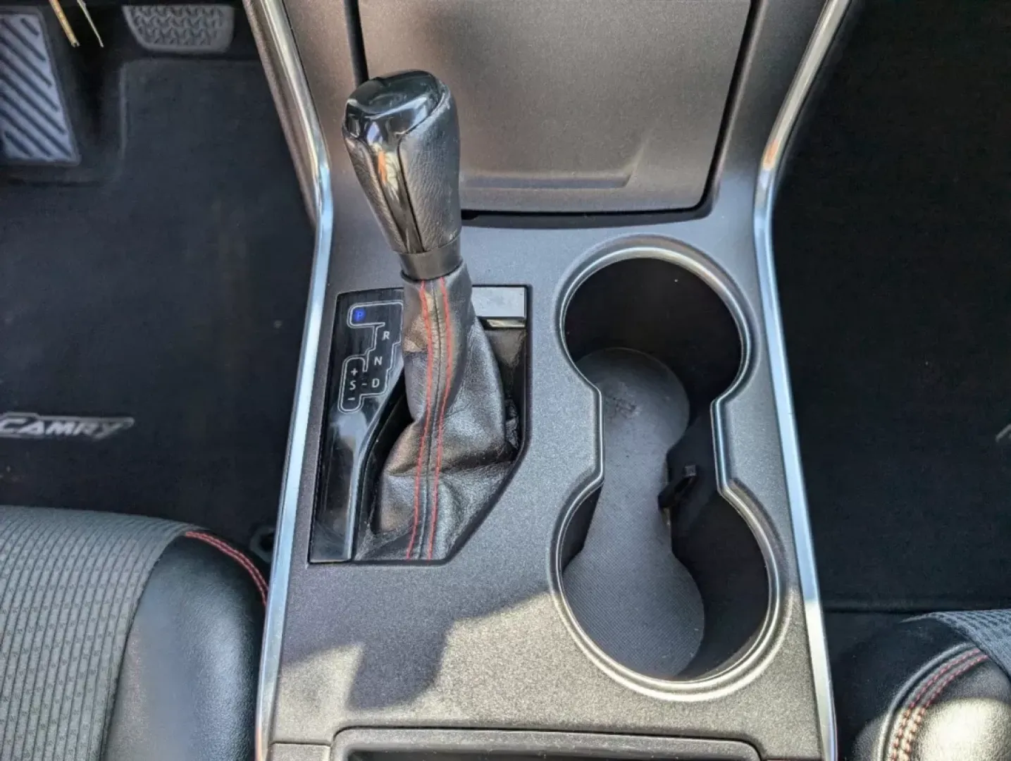 2016 Toyota Camry SE (4T1BF1FK7GU) with an Other engine, located at 804 22nd Ave, Phenix City, AL, 36870, (334) 297-1860, 32.484749, -85.024475 - ### Elevate Your Daily Commute with the 2016 Toyota Camry SE from Gils Auto!<br /> <br /> Are you ready to transform your daily commute or weekend outings? The 2016 Toyota Camry SE is the perfect blend of comfort, efficiency, and style, making it an ideal choice for budget-conscious buyers and growi - Photo#14