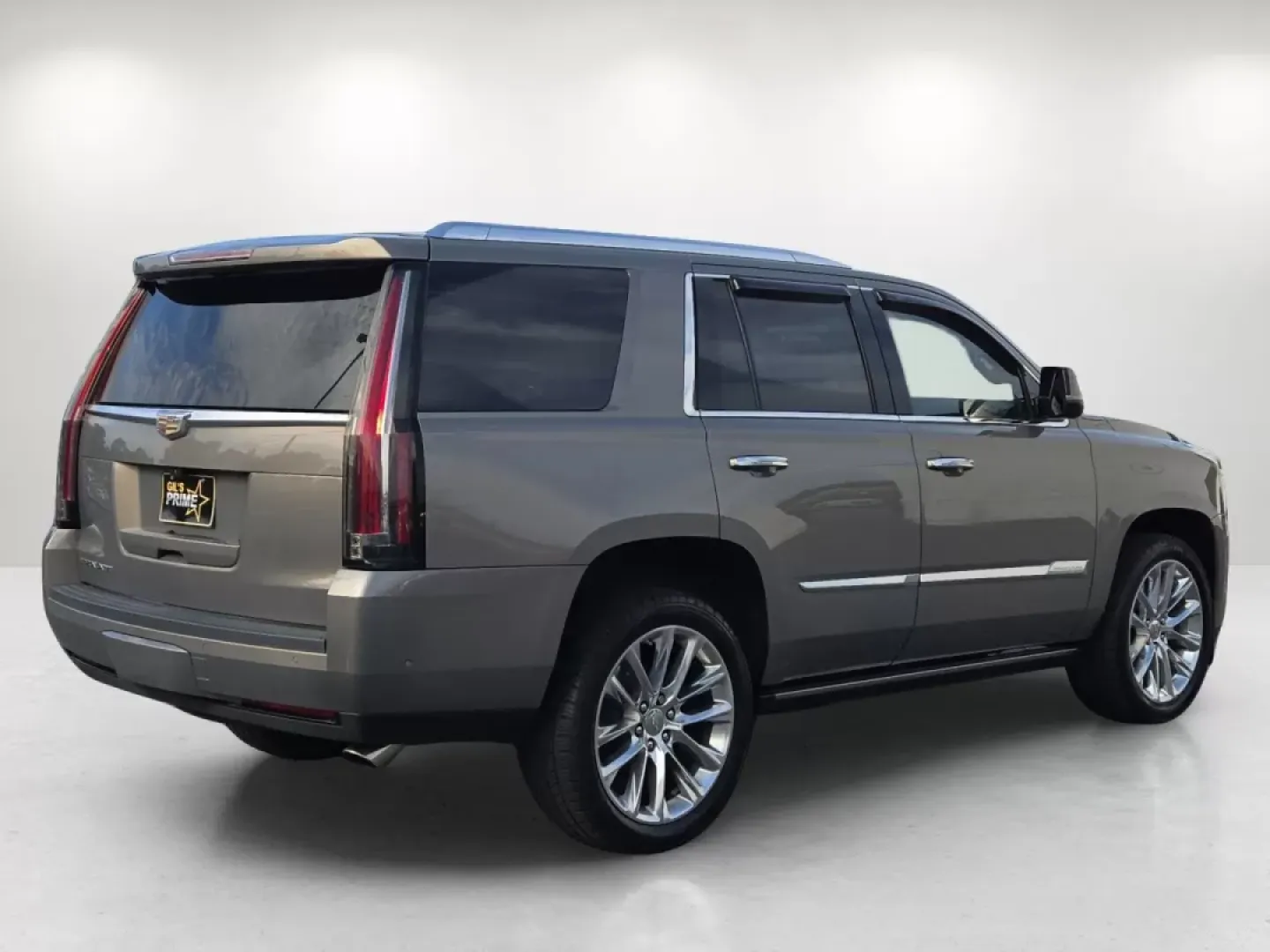2017 /Shale with Cocoa Accents Cadillac Escalade Premium Luxury (1GYS3CKJ9HR) with an Other engine, located at 3959 U.S. 80 W, Phenix City, AL, 36870, (334) 297-4885, 32.469296, -85.135185 - Unleash your adventurous spirit with the stunning 2017 Cadillac Escalade Premium Luxury, now available at Gils Auto in Phenix City, AL. This SUV is not just a mode of transportation; it's a lifestyle choice perfect for families, weekend warriors, and those who appreciate the finer things in life. Wh - Photo#6