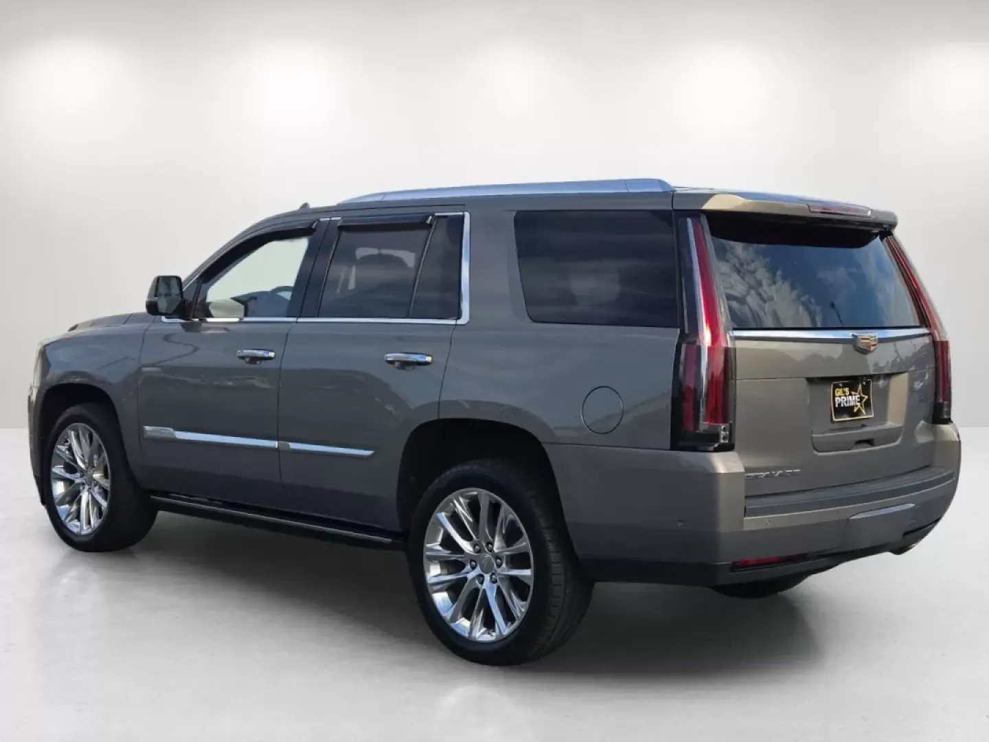 2017 /Shale with Cocoa Accents Cadillac Escalade Premium Luxury (1GYS3CKJ9HR) with an Other engine, located at 3959 U.S. 80 W, Phenix City, AL, 36870, (334) 297-4885, 32.469296, -85.135185 - Unleash your adventurous spirit with the stunning 2017 Cadillac Escalade Premium Luxury, now available at Gils Auto in Phenix City, AL. This SUV is not just a mode of transportation; it's a lifestyle choice perfect for families, weekend warriors, and those who appreciate the finer things in life. Wh - Photo#8