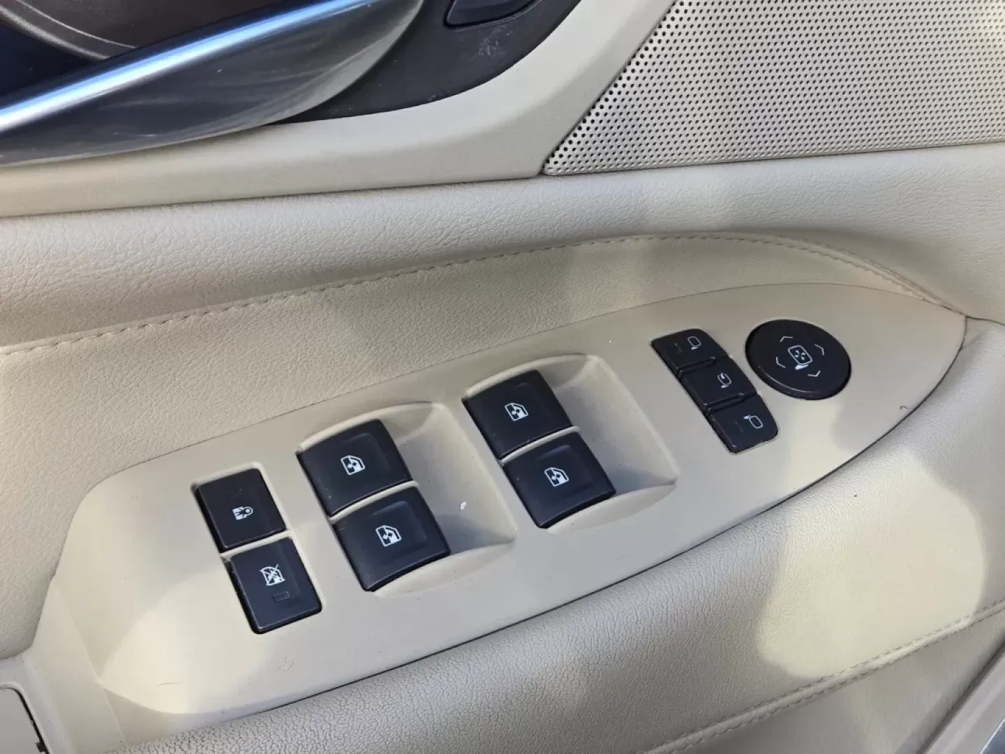 2017 /Shale with Cocoa Accents Cadillac Escalade Premium Luxury (1GYS3CKJ9HR) with an Other engine, located at 3959 U.S. 80 W, Phenix City, AL, 36870, (334) 297-4885, 32.469296, -85.135185 - Unleash your adventurous spirit with the stunning 2017 Cadillac Escalade Premium Luxury, now available at Gils Auto in Phenix City, AL. This SUV is not just a mode of transportation; it's a lifestyle choice perfect for families, weekend warriors, and those who appreciate the finer things in life. Wh - Photo#11