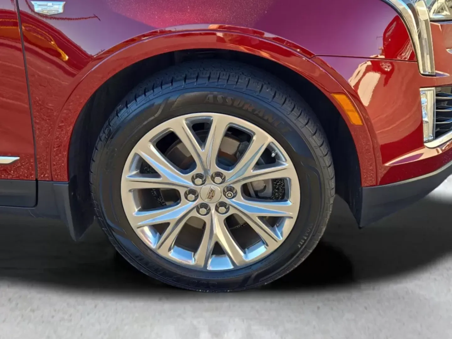 2017 /Maple Sugar Cadillac XT5 Platinum AWD (1GYKNFRS1HZ) with an Other engine, located at 5115 14th Ave., Columbus, GA, 31904, (706) 323-0345, 32.511494, -84.971046 - **Unleash Luxury and Adventure with the 2017 Cadillac XT5 Platinum AWD at Gils Auto!**<br /> <br /> Imagine driving through the vibrant streets of Phenix City, AL, with the wind in your hair and the luxurious comfort of a 2017 Cadillac XT5 Platinum AWD. This SUV is designed for those who crave a lif - Photo#2