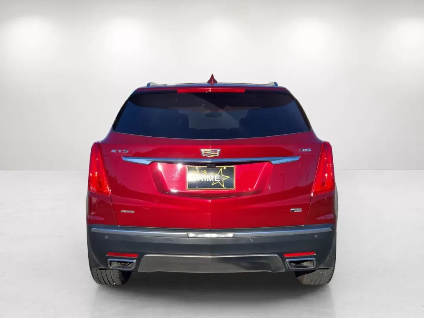 2017 /Maple Sugar Cadillac XT5 Platinum AWD (1GYKNFRS1HZ) with an Other engine, located at 5115 14th Ave., Columbus, GA, 31904, (706) 323-0345, 32.511494, -84.971046 - **Unleash Luxury and Adventure with the 2017 Cadillac XT5 Platinum AWD at Gils Auto!**<br /> <br /> Imagine driving through the vibrant streets of Phenix City, AL, with the wind in your hair and the luxurious comfort of a 2017 Cadillac XT5 Platinum AWD. This SUV is designed for those who crave a lif - Photo#6