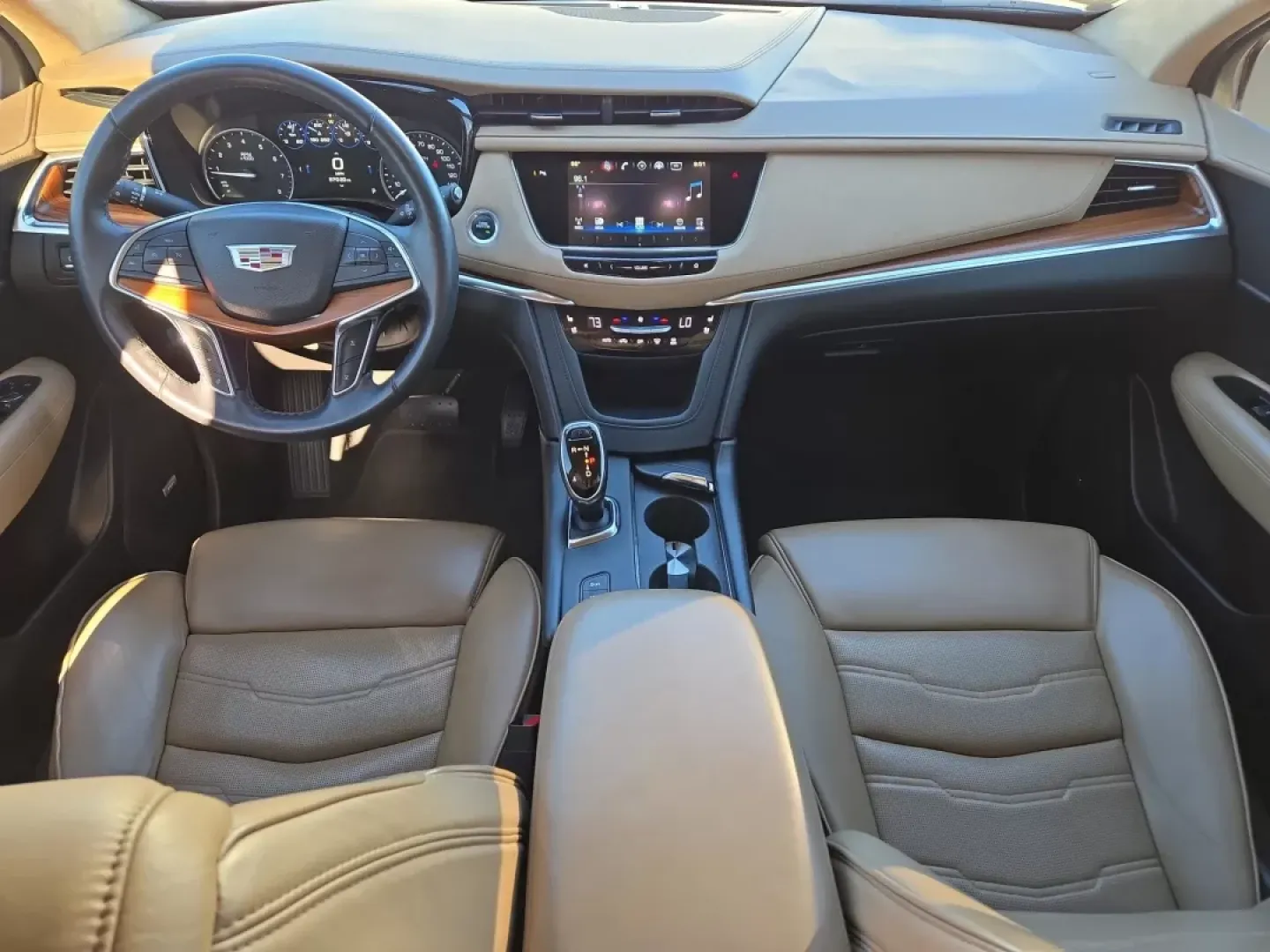 2017 /Maple Sugar Cadillac XT5 Platinum AWD (1GYKNFRS1HZ) with an Other engine, located at 5115 14th Ave., Columbus, GA, 31904, (706) 323-0345, 32.511494, -84.971046 - **Unleash Luxury and Adventure with the 2017 Cadillac XT5 Platinum AWD at Gils Auto!**<br /> <br /> Imagine driving through the vibrant streets of Phenix City, AL, with the wind in your hair and the luxurious comfort of a 2017 Cadillac XT5 Platinum AWD. This SUV is designed for those who crave a lif - Photo#13