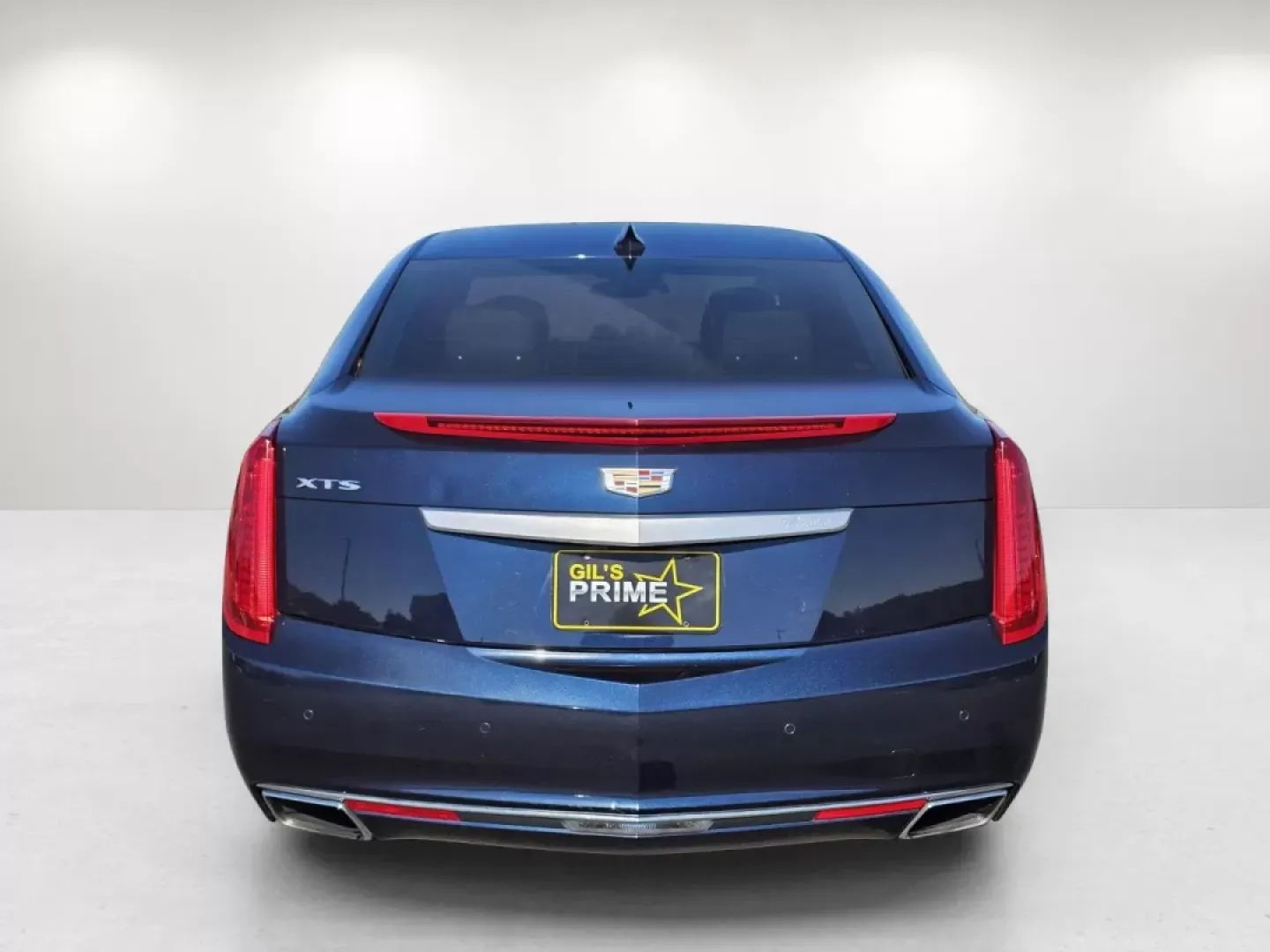 2017 /Medium Titanium with Jet Black accents Cadillac XTS Luxury (2G61M5S36H9) with an Other engine, located at 5115 14th Ave., Columbus, GA, 31904, (706) 323-0345, 32.511494, -84.971046 - Experience luxury like never before with the 2017 Cadillac XTS, now available at Gils Auto! Located at 3959 U.S. 80 W, Phenix City, AL 36870, our Buy Here Pay Here dealership specializes in providing exceptional vehicles with in-house financing options. Whether you're commuting daily, planning weeke - Photo#5