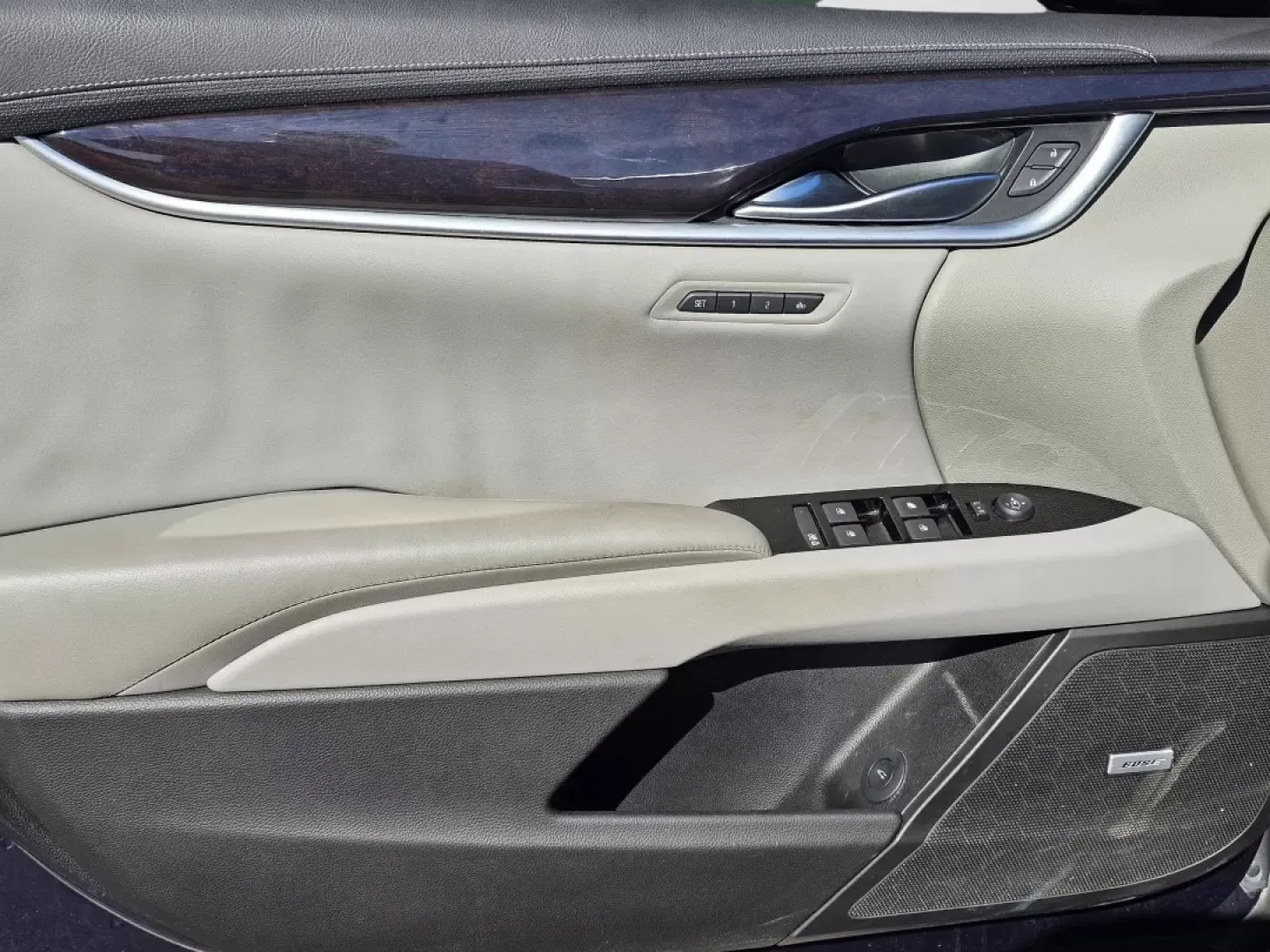 2017 /Medium Titanium with Jet Black accents Cadillac XTS Luxury (2G61M5S36H9) with an Other engine, located at 5115 14th Ave., Columbus, GA, 31904, (706) 323-0345, 32.511494, -84.971046 - Experience luxury like never before with the 2017 Cadillac XTS, now available at Gils Auto! Located at 3959 U.S. 80 W, Phenix City, AL 36870, our Buy Here Pay Here dealership specializes in providing exceptional vehicles with in-house financing options. Whether you're commuting daily, planning weeke - Photo#8