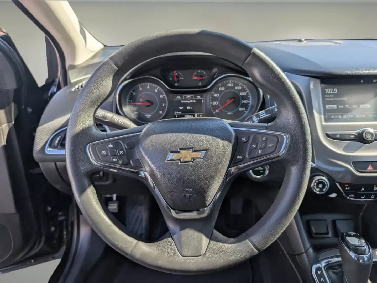 2017 /Jet Black Chevrolet Cruze LT (1G1BE5SM1H7) with an Other engine, located at 804 22nd Ave, Phenix City, AL, 36870, (334) 297-1860, 32.484749, -85.024475 - **Elevate Your Commute with the 2017 Chevrolet Cruze LT at Gils Auto, Phenix City!**<br /> <br /> Imagine transforming your daily commute into a comfortable and stylish journey. Whether you're navigating through the bustling streets of Phenix City or heading out for a weekend adventure, the 2017 Che - Photo#15