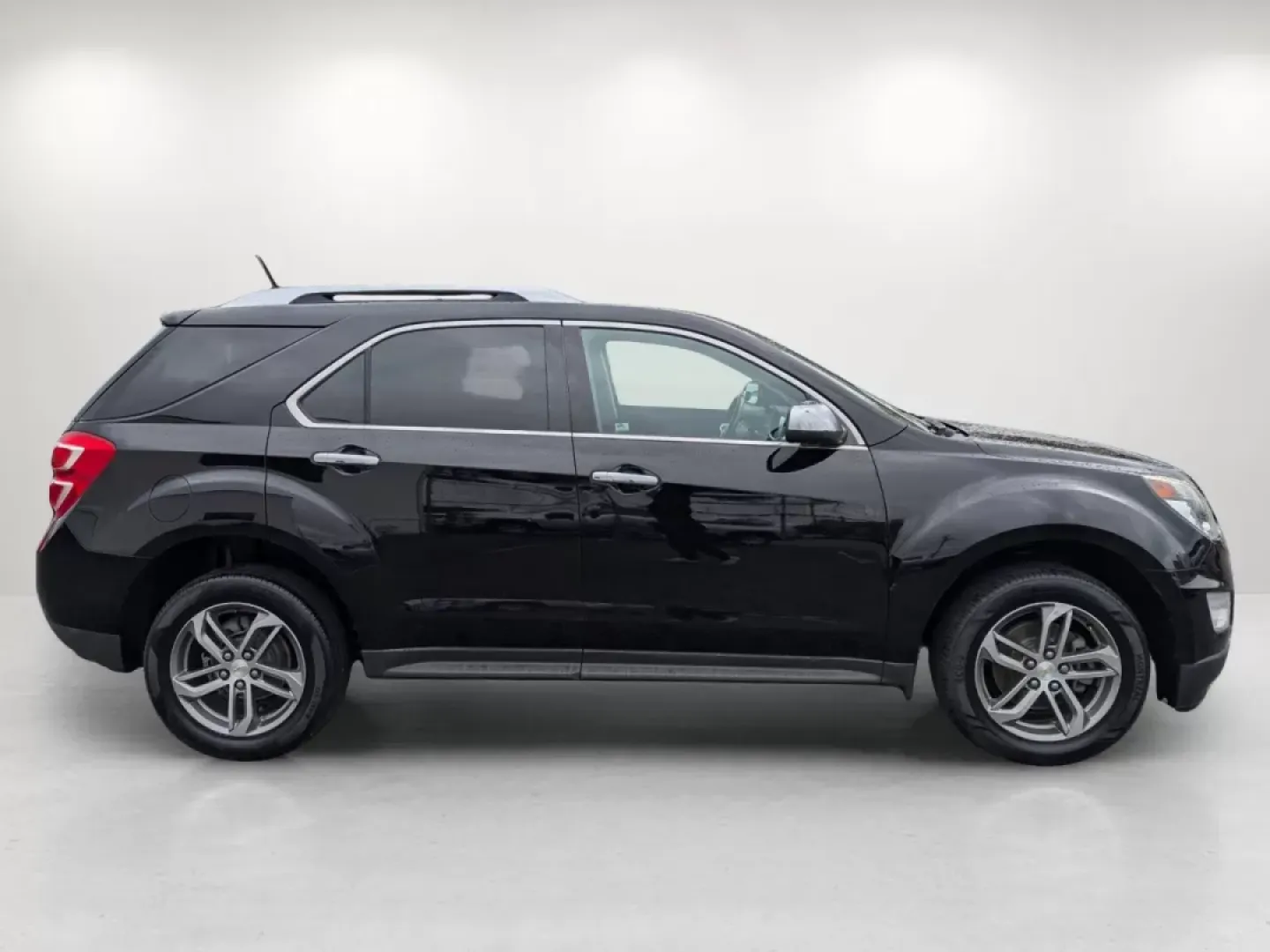 2017 /Jet Black Chevrolet Equinox Premier (2GNALDEK6H6) with an Other engine, located at 804 22nd Ave, Phenix City, AL, 36870, (334) 297-1860, 32.484749, -85.024475 - 2017 Chevrolet Equinox Premier - Photo#3