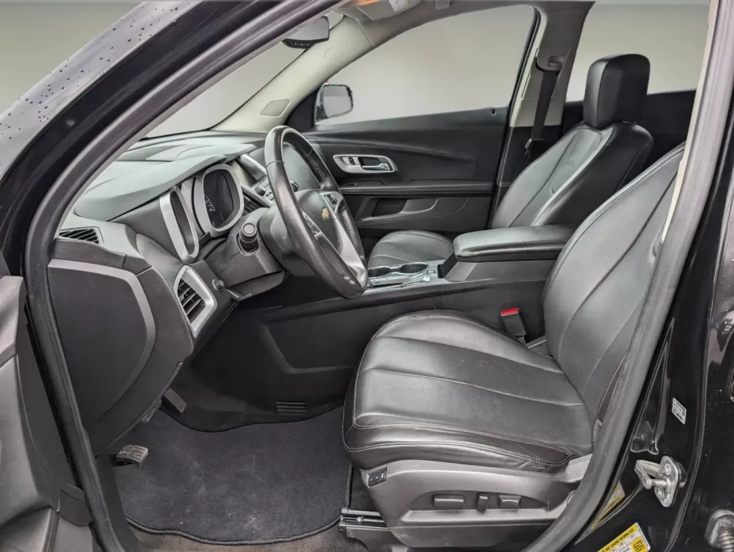 2017 /Jet Black Chevrolet Equinox Premier (2GNALDEK6H6) with an Other engine, located at 804 22nd Ave, Phenix City, AL, 36870, (334) 297-1860, 32.484749, -85.024475 - 2017 Chevrolet Equinox Premier - Photo#9