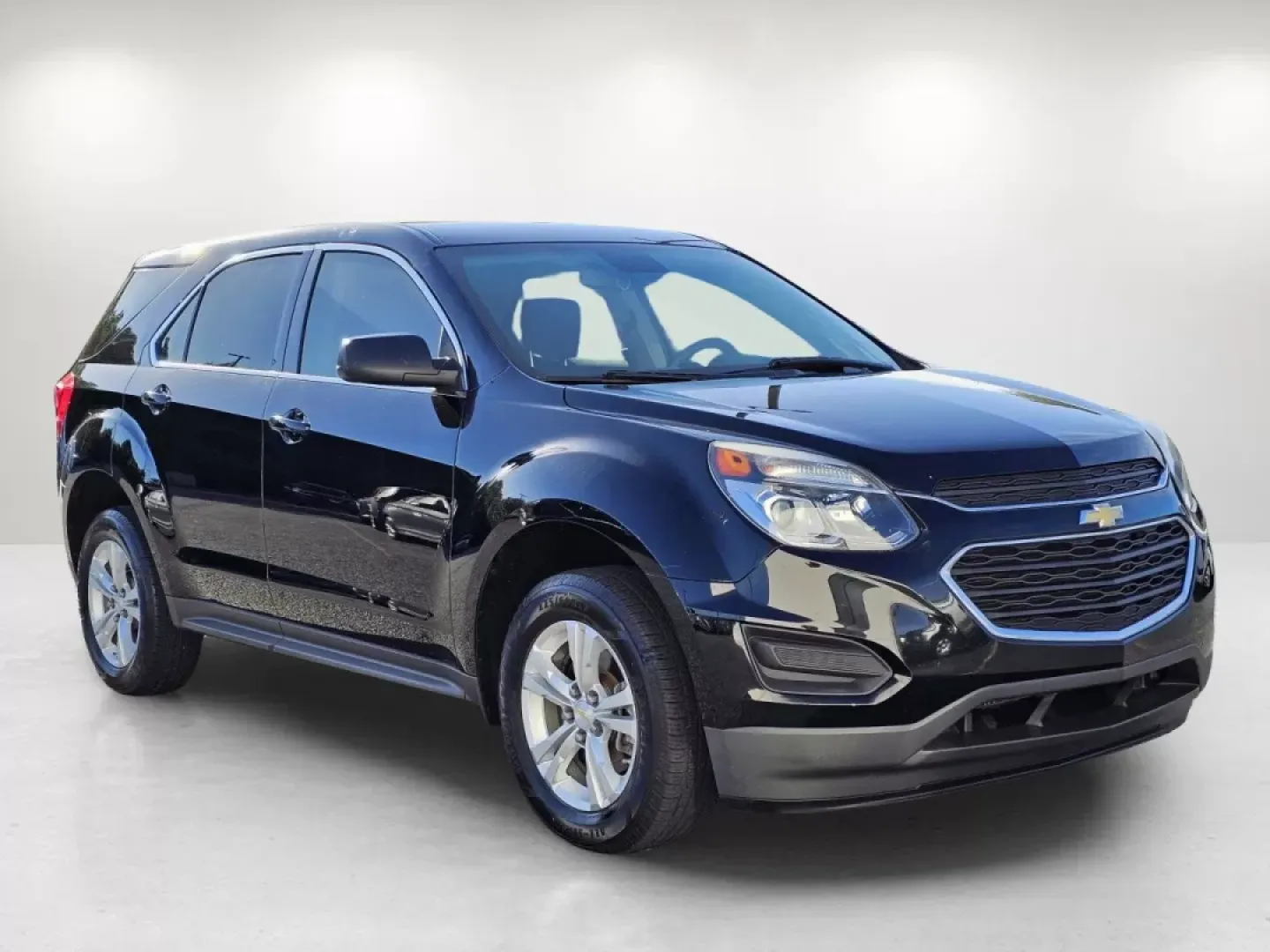 2017 /Jet Black Chevrolet Equinox LS (2GNALBEK8H1) with an Other engine, located at 7000 Northlake Connector, Columbus, GA, 31904, (706) 987-8085, 32.524975, -84.978134 - **Experience the Perfect Blend of Style and Functionality with the 2017 Chevrolet Equinox LS at Gils Auto!**<br /> <br /> Are you ready to elevate your daily commute or family adventures? The 2017 Chevrolet Equinox LS is the ideal SUV for those who want a blend of comfort, style, and functionality. - Photo#2