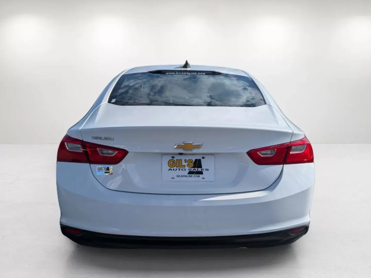 2017 /Jet Black Chevrolet Malibu LS (1G1ZB5ST2HF) with an Other engine, located at 3959 U.S. 80 W, Phenix City, AL, 36870, (334) 297-4885, 32.469296, -85.135185 - **Elevate Your Daily Drive with the 2017 Chevrolet Malibu LS! Perfect for Commuters and Families Alike!**<br /> <br /> If you're searching for a reliable and stylish sedan that fits seamlessly into your busy lifestyle, look no further than this stunning 2017 Chevrolet Malibu LS! With its sleek desig - Photo#7