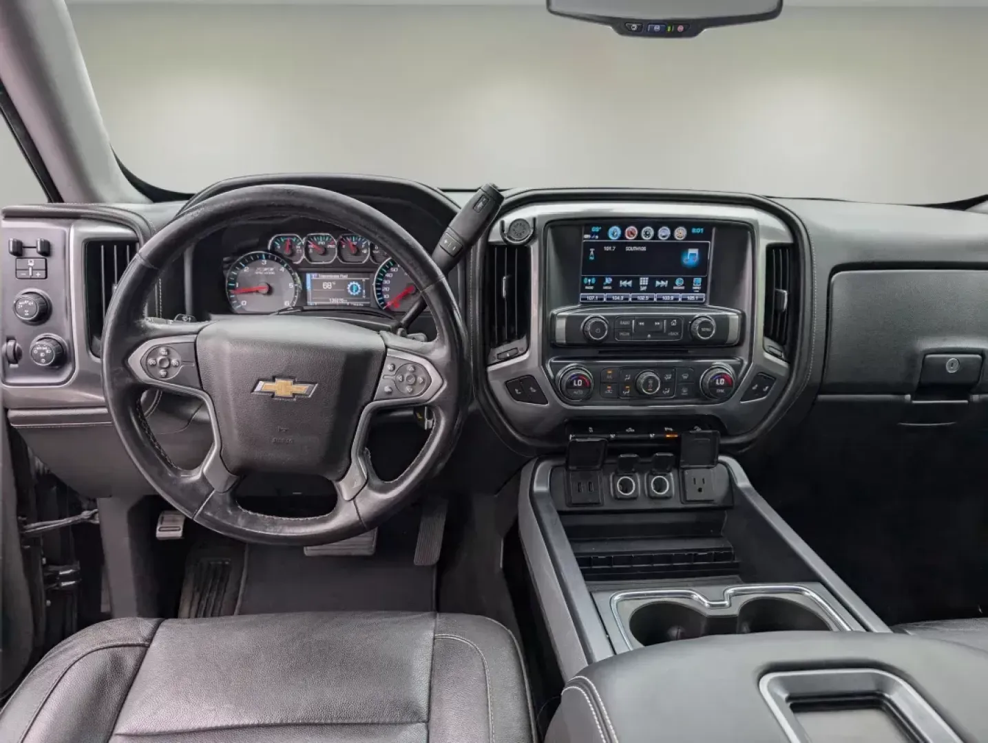 2017 /Jet Black Chevrolet Silverado 1500 LTZ (3GCUKSEC3HG) with an Gas V8 5.3L/325 engine, 8-Speed Automatic transmission, located at 7000 Northlake Connector, Columbus, GA, 31904, (706) 987-8085, 32.524975, -84.978134 - Experience the thrill of adventure and the practicality of daily life with this stunning 2017 Chevrolet Silverado 1500 LTZ Crew Cab Pickup, now available at Gils Auto - Columbus #2. Whether you're hauling gear for a weekend camping trip, navigating daily commutes, or tackling tough jobs around Colum - Photo#11