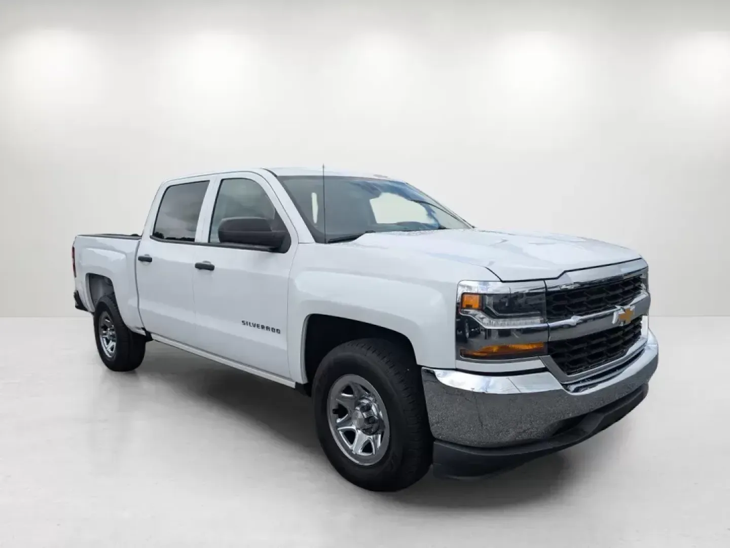 2017 /Dark Ash with Jet Black Interior Accents Chevrolet Silverado 1500 LS (3GCPCNEC5HG) with an Gas V8 5.3L/325 engine, 6-Speed Automatic transmission, located at 3959 U.S. 80 W, Phenix City, AL, 36870, (334) 297-4885, 32.469296, -85.135185 - **Elevate Your Adventures with This 2017 Chevrolet Silverado 1500 at Gils Auto!**<br /> <br /> Are you in search of a reliable vehicle that can handle your busy lifestyle? Whether you're a dedicated commuter, a weekend warrior, or a growing family, the 2017 Chevrolet Silverado 1500 is designed to me - Photo#3